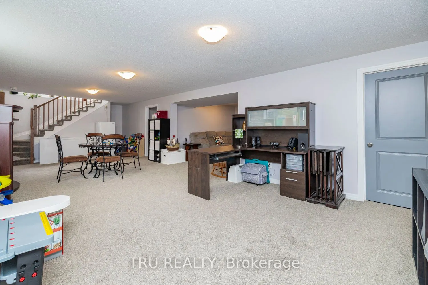 713 Spring Valley Drive