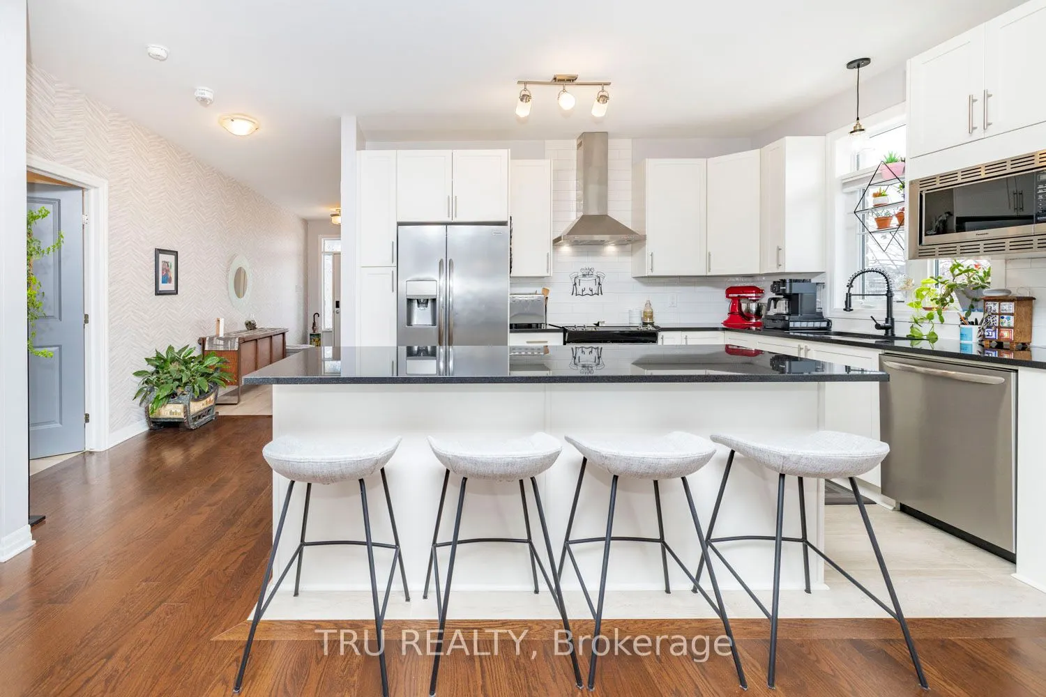 713 Spring Valley Drive