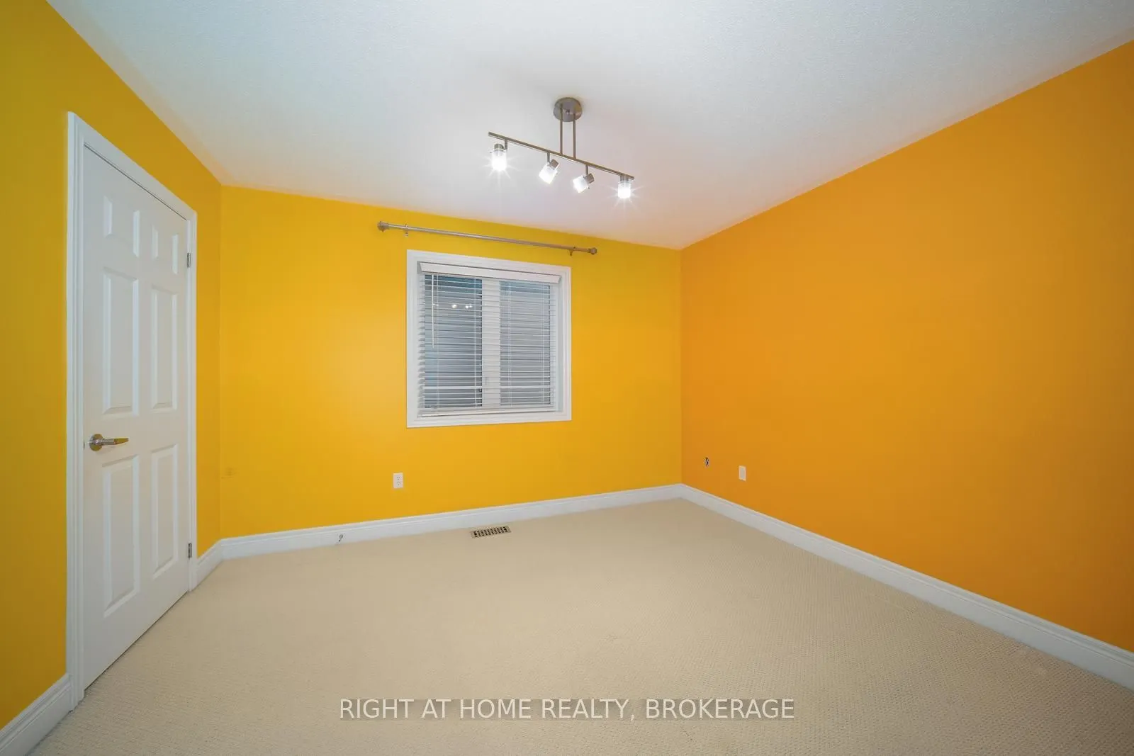 11 Kersey Crescent