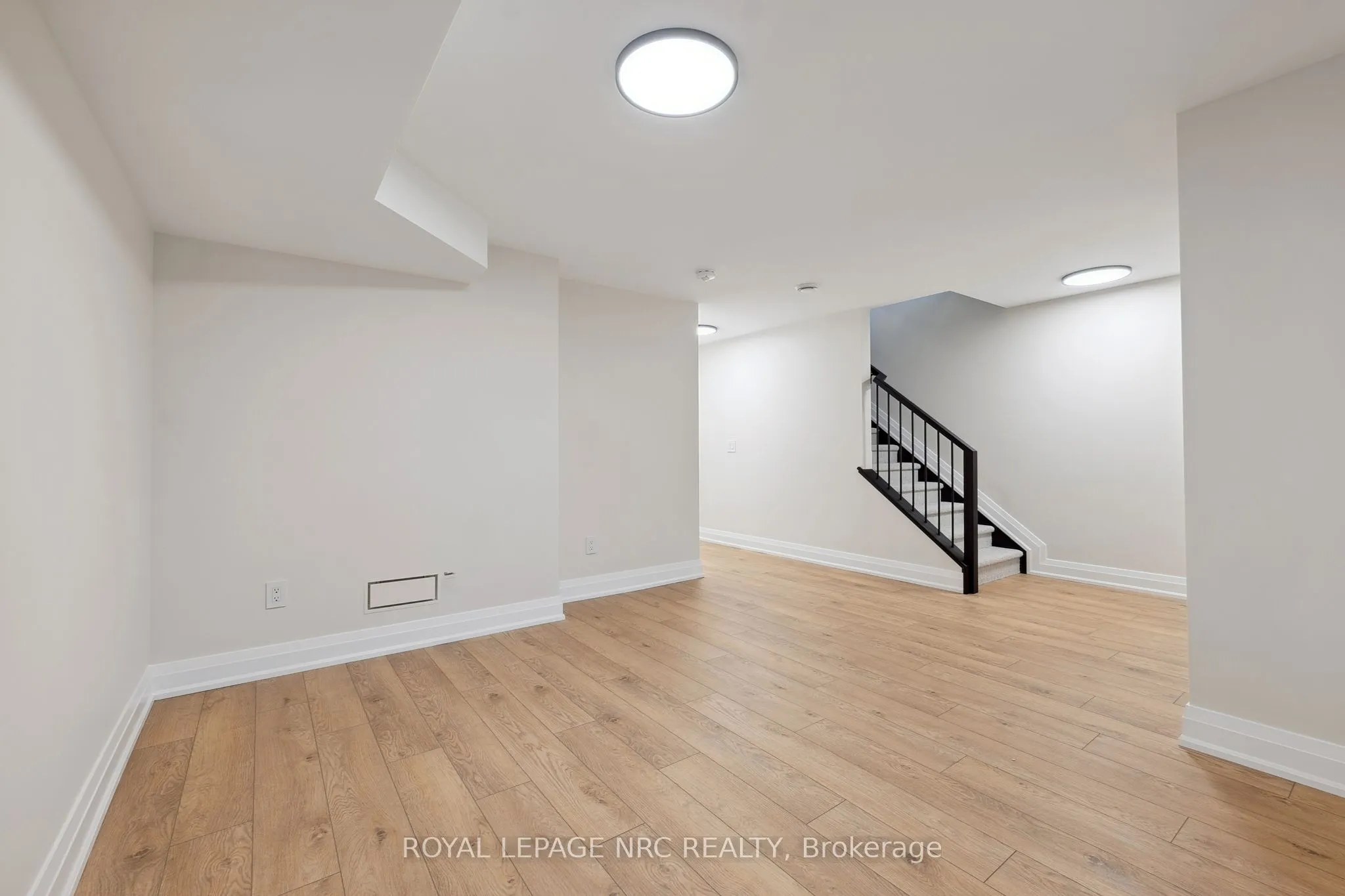 153 E Port Robinson Road, #10
