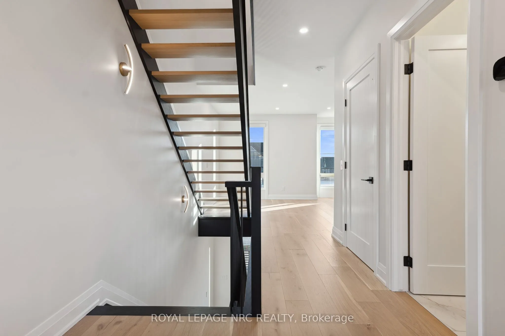 153 E Port Robinson Road, #10