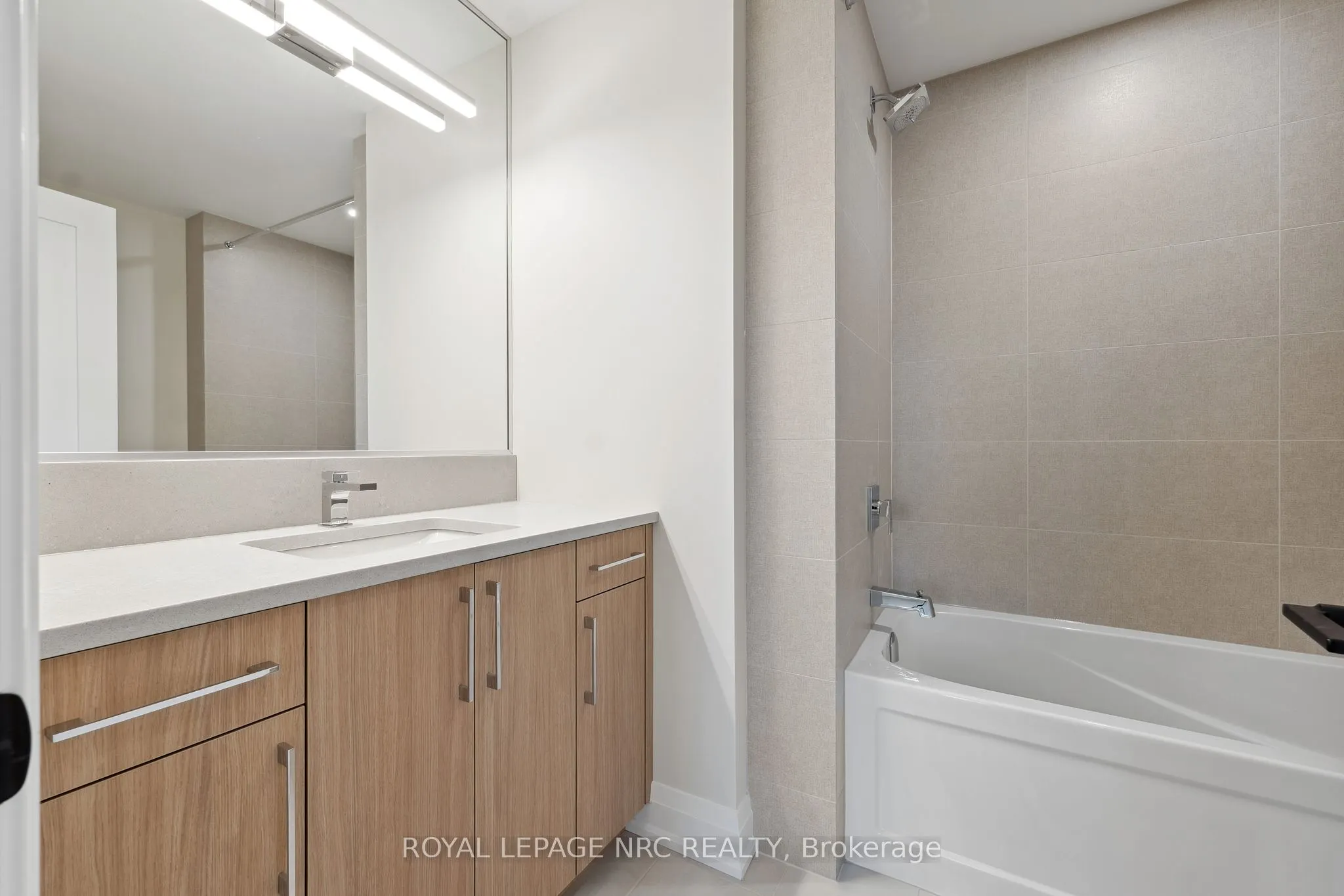 153 E Port Robinson Road, #10