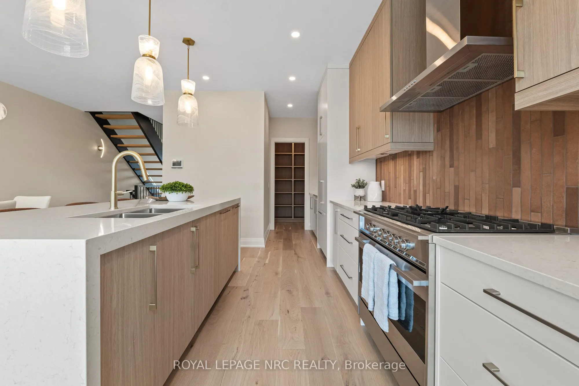 153 E Port Robinson Road, #10