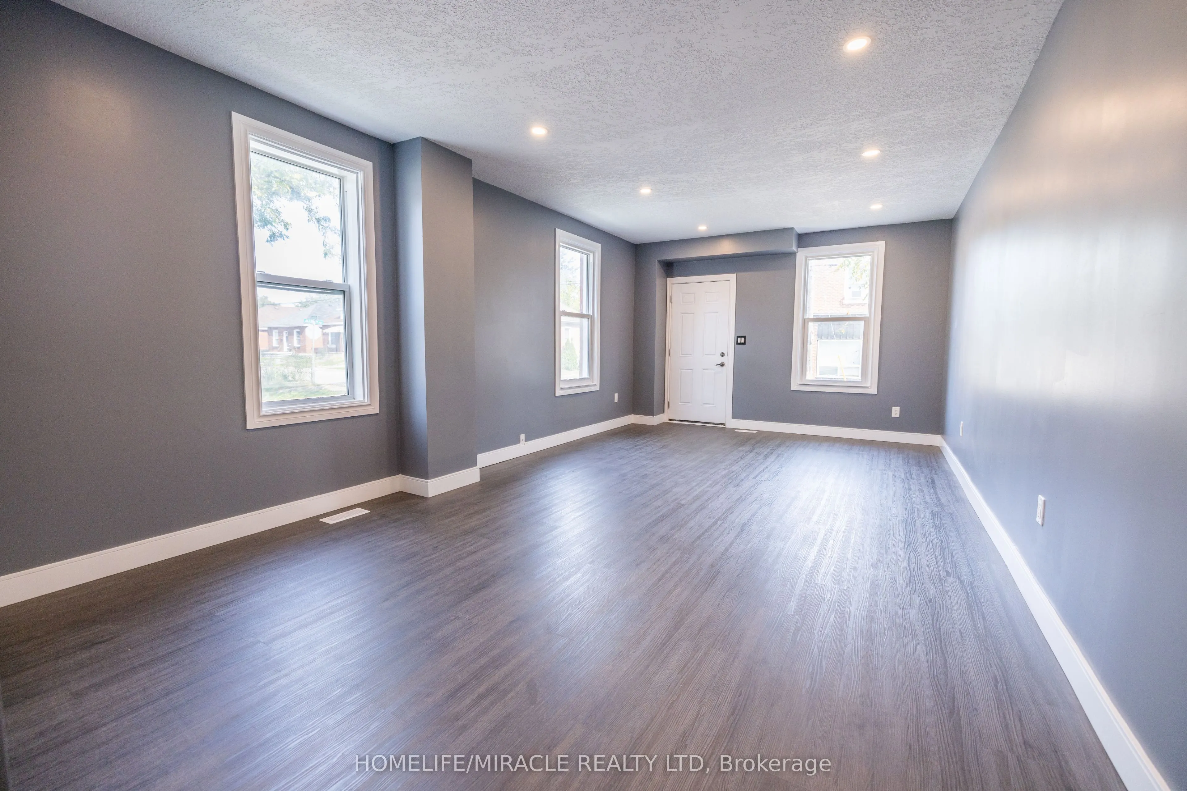 139 Superior Street
