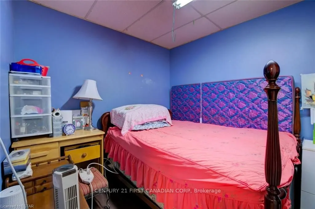 1066 Dundas Street E