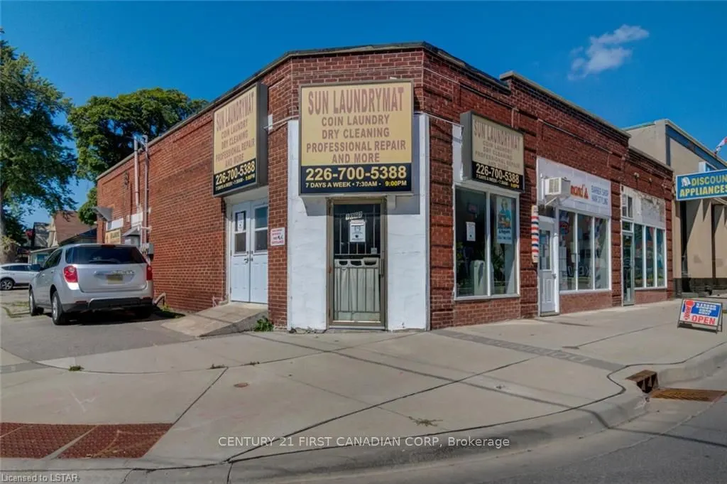 1066 Dundas Street E