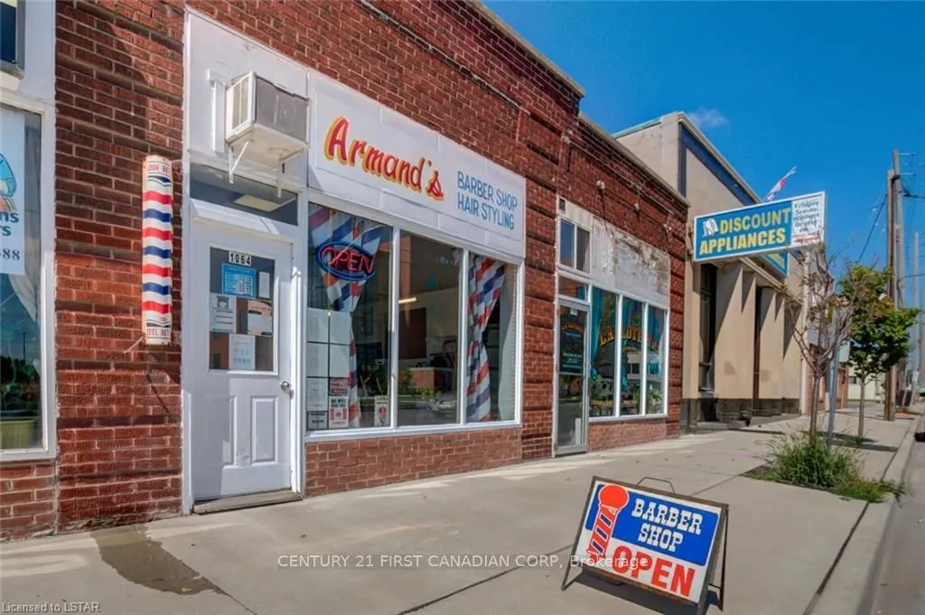 1066 Dundas Street E