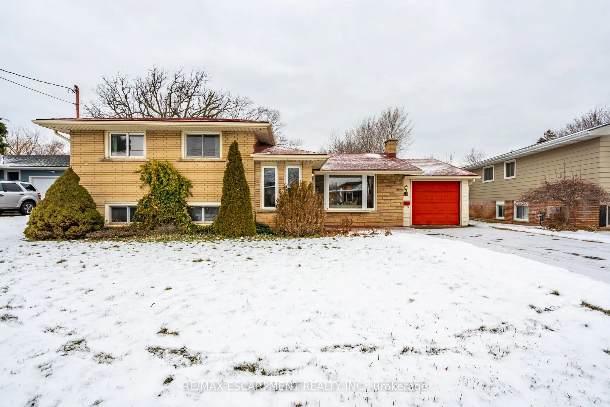 90 Lakeside Drive