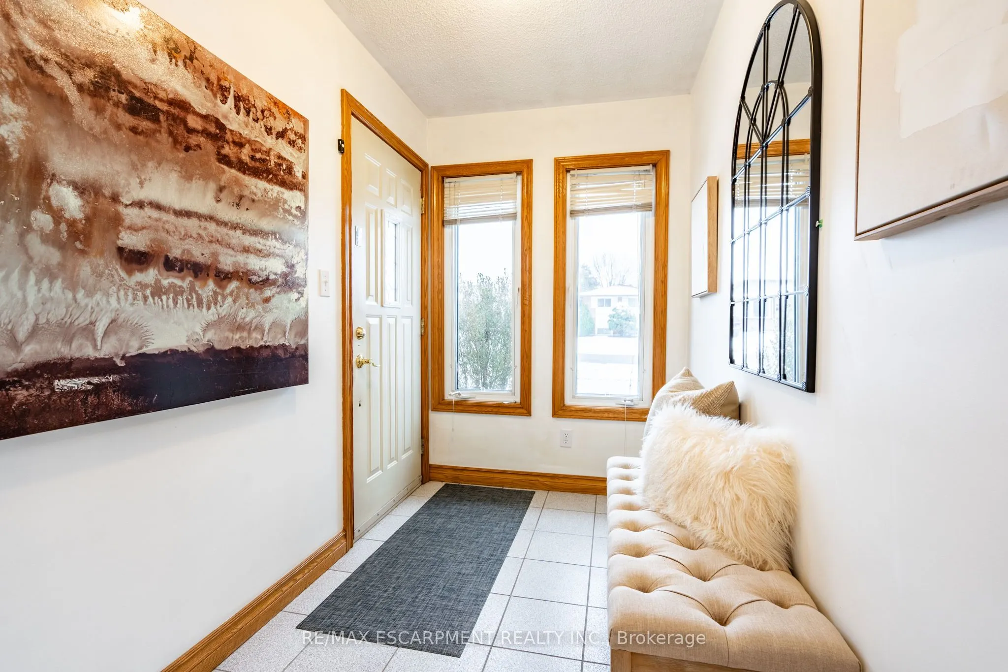 90 Lakeside Drive