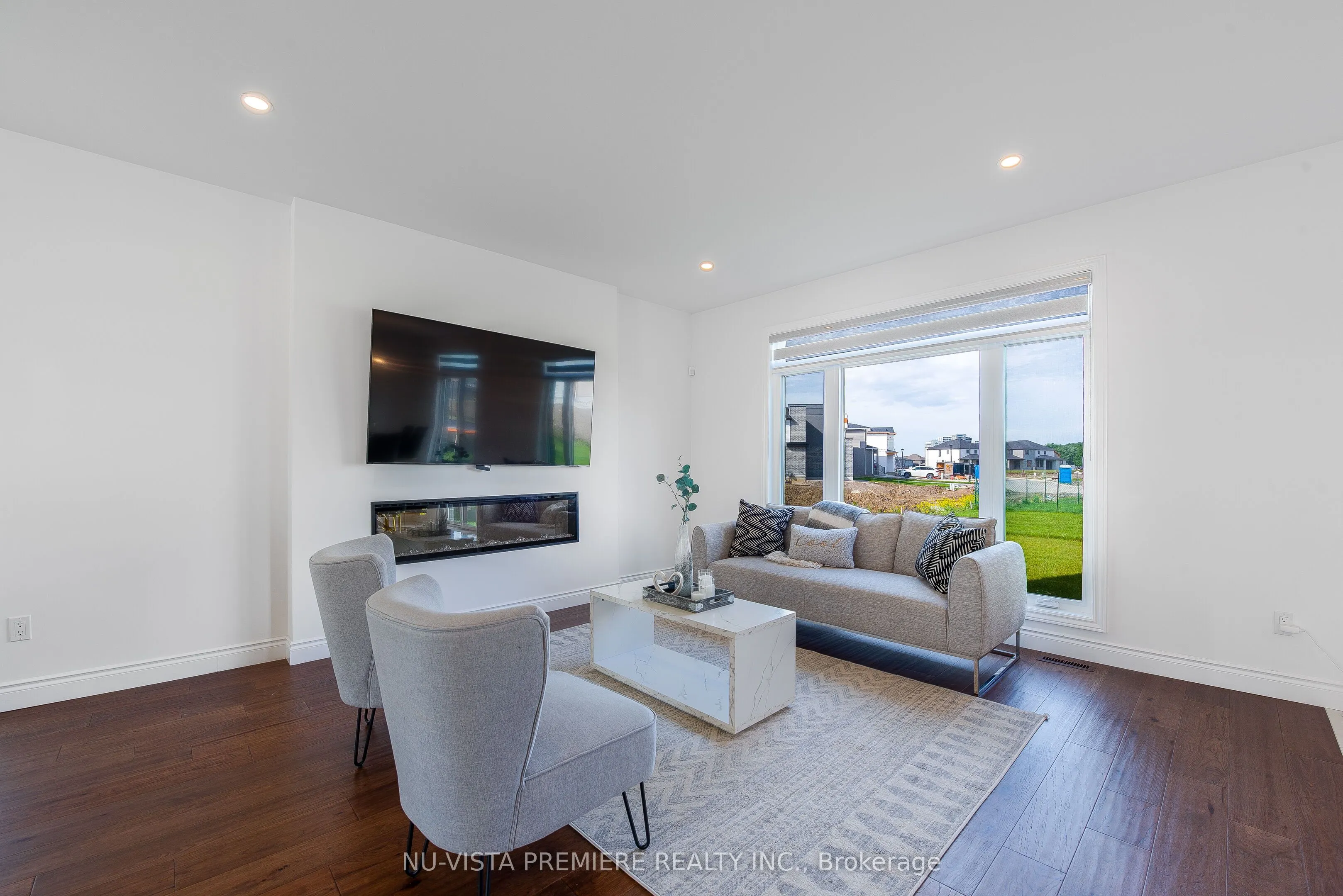 1464 Medway Park Drive