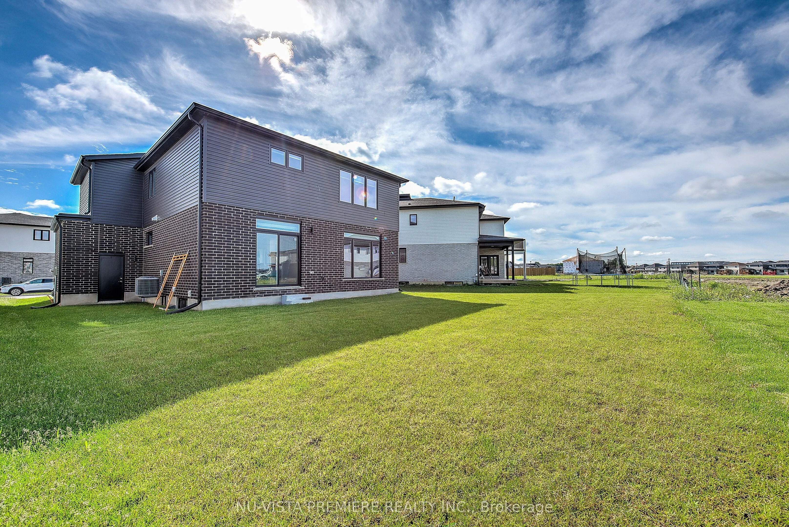 1464 Medway Park Drive