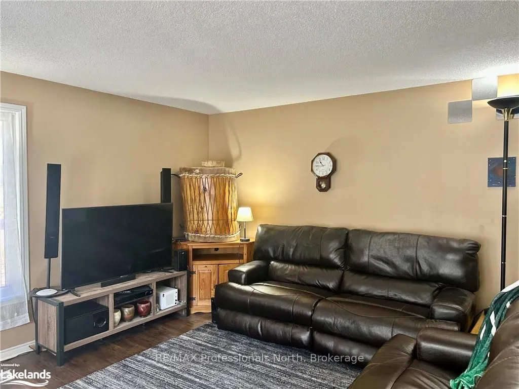 1591 HIDDEN VALLEY Road, #20