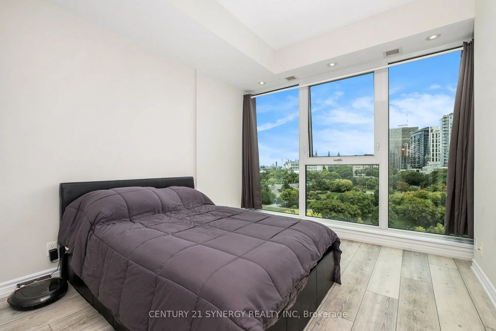 200 LETT Street, #1001