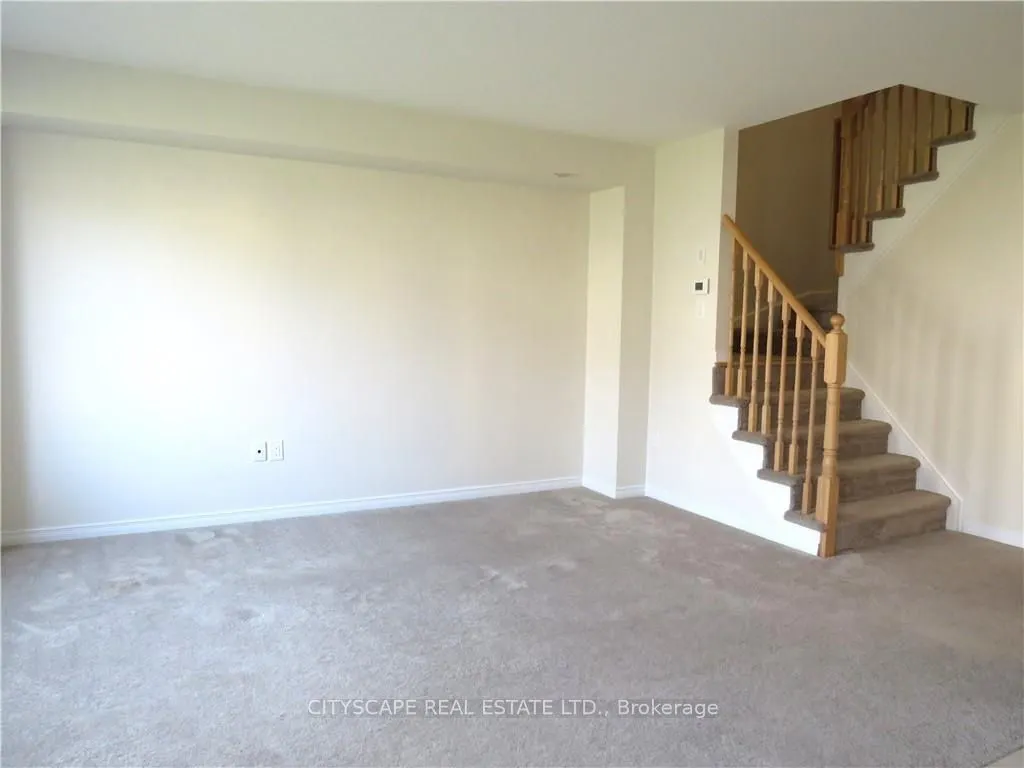 7771 White Pine Crescent