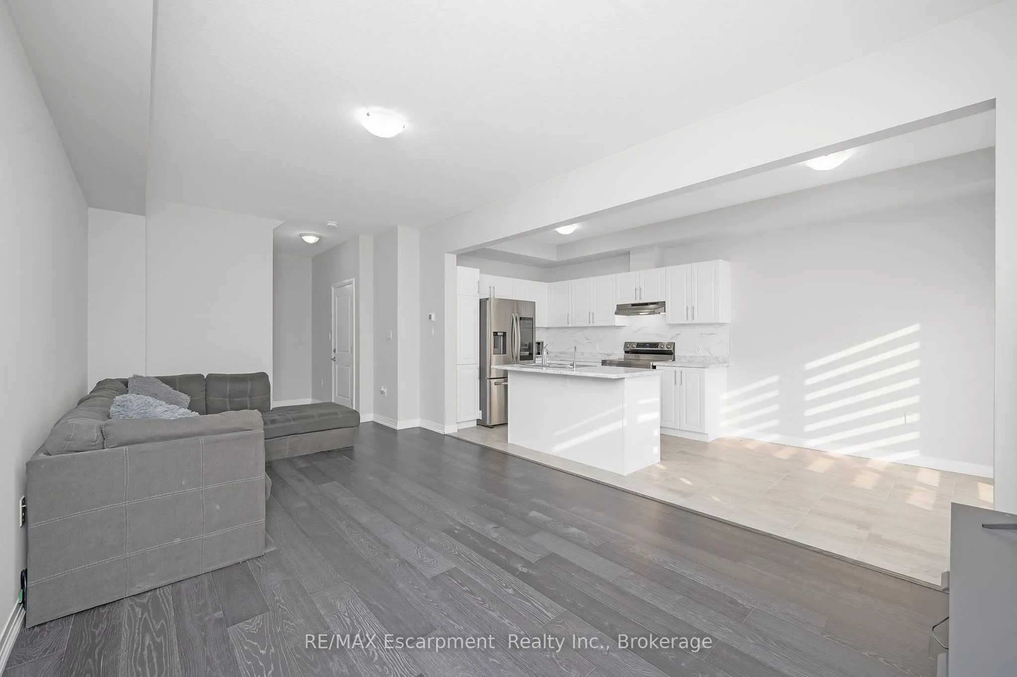 520 Grey Street, #53