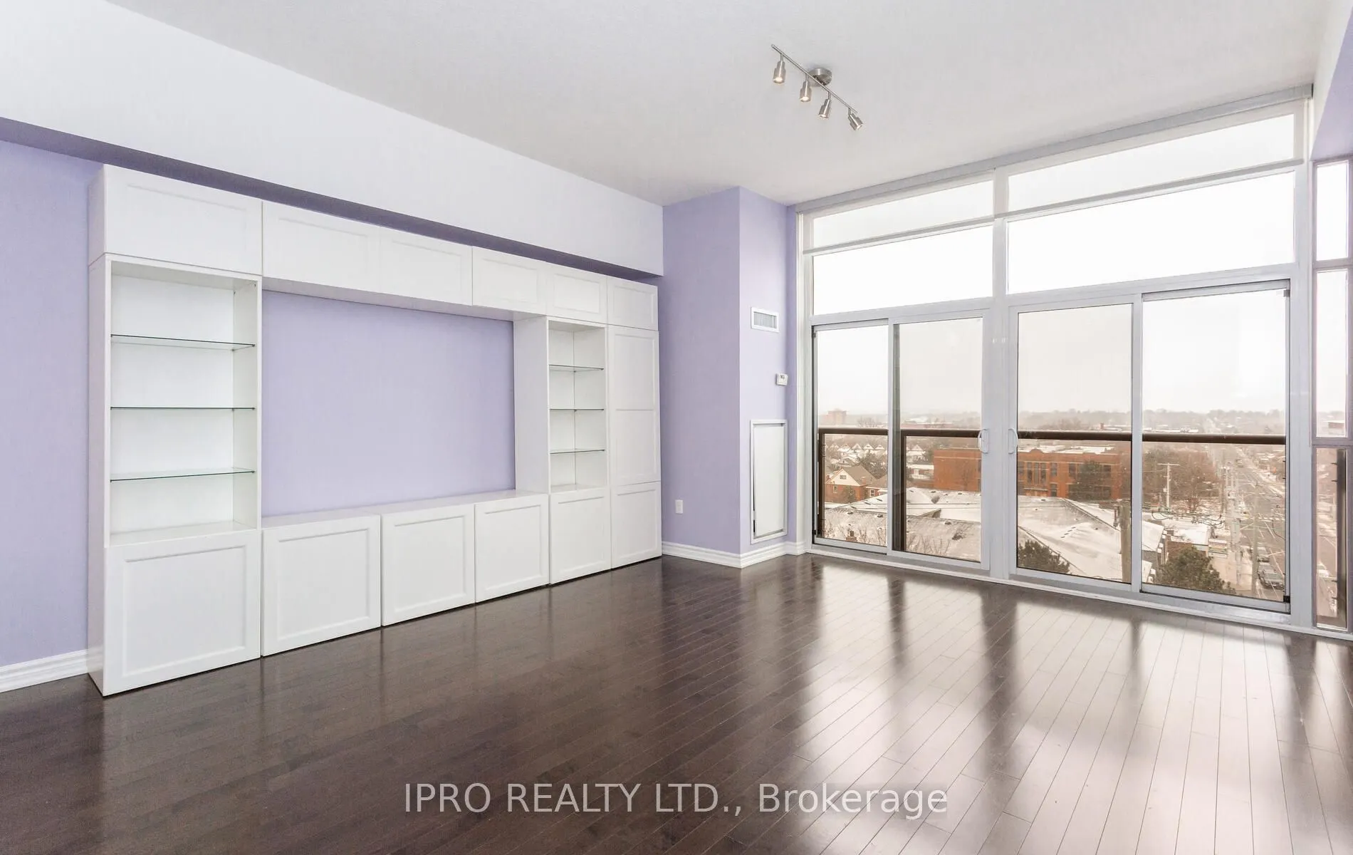 427 Aberdeen Avenue, #PH04