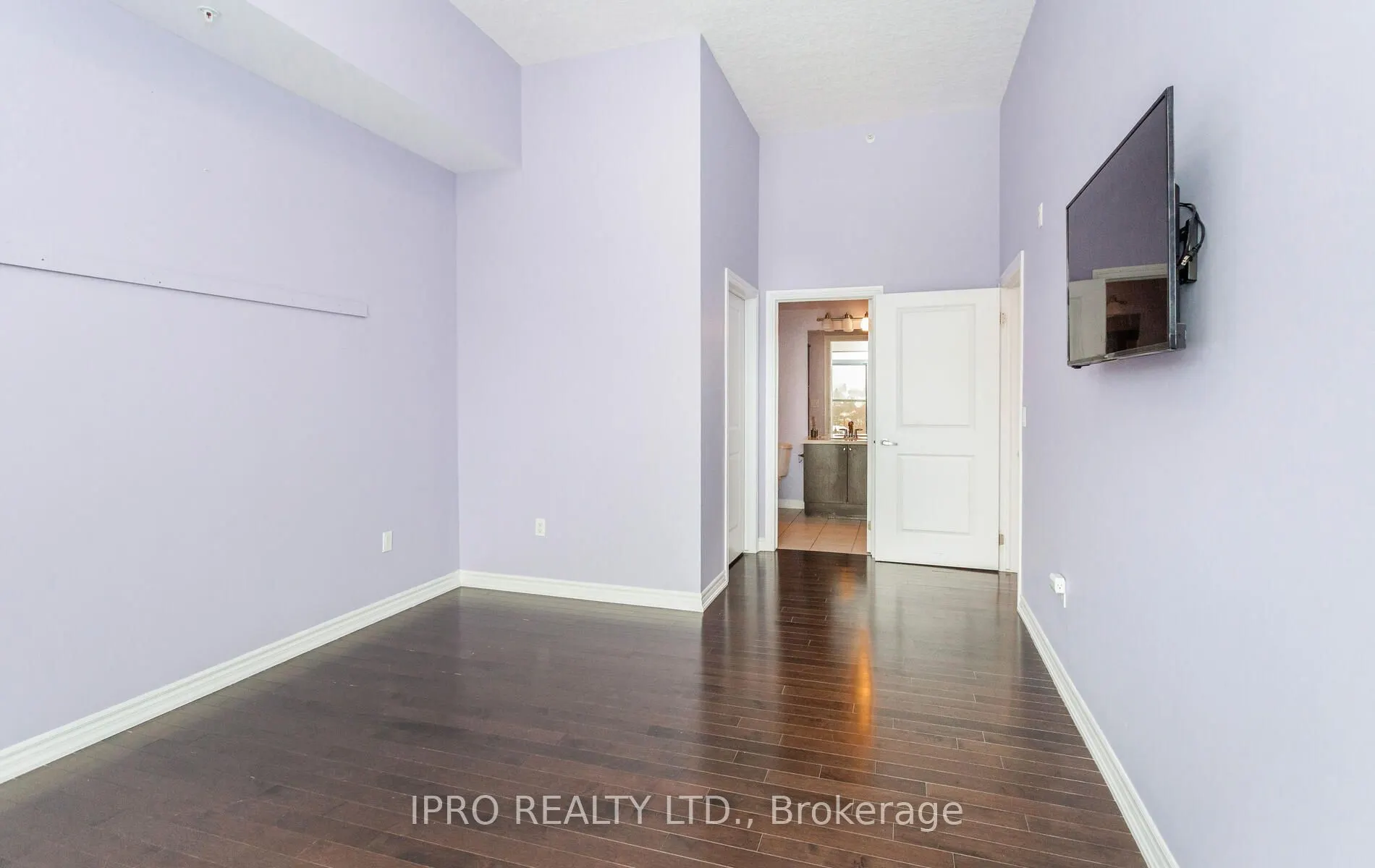 427 Aberdeen Avenue, #PH04
