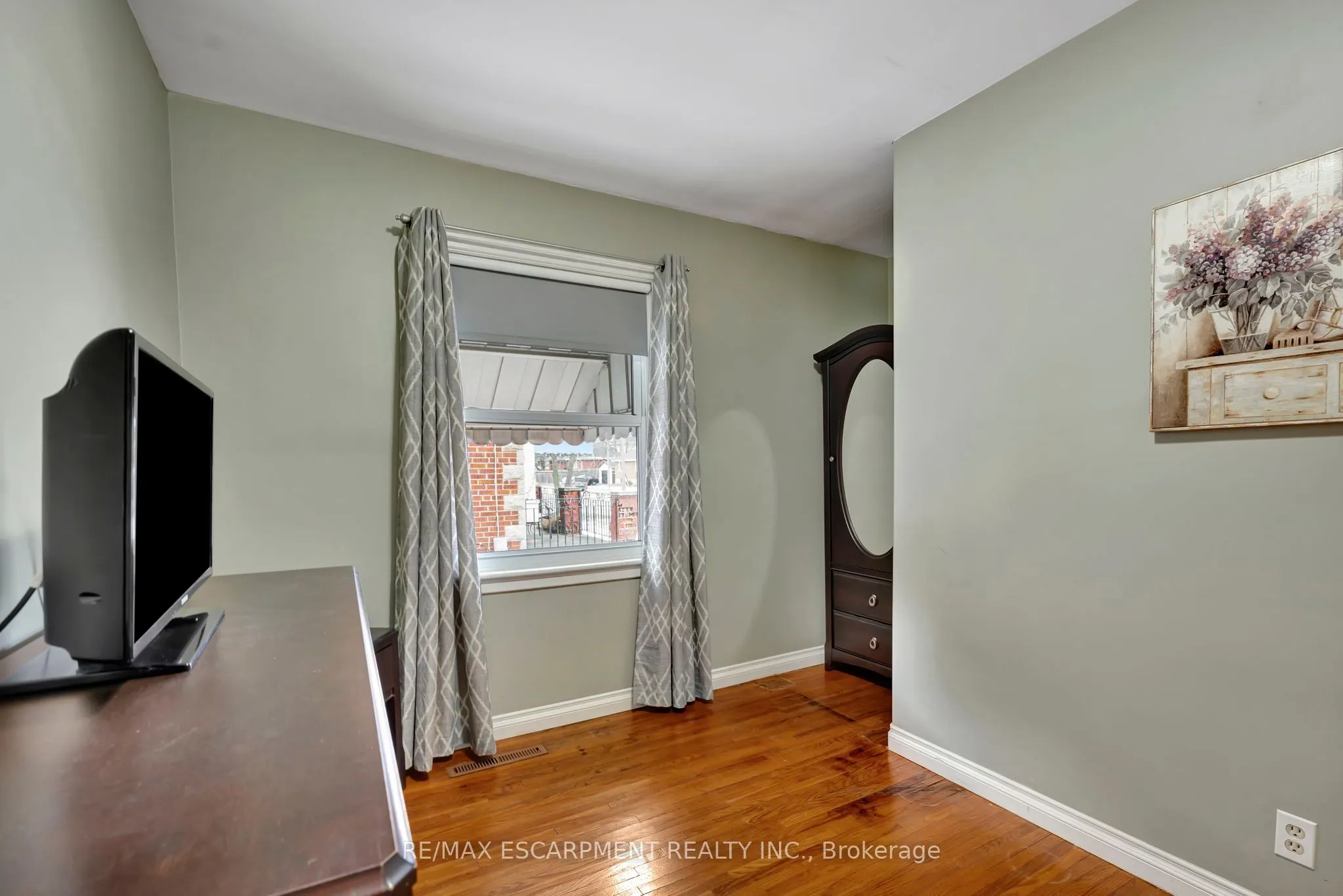 131 East 42nd Street