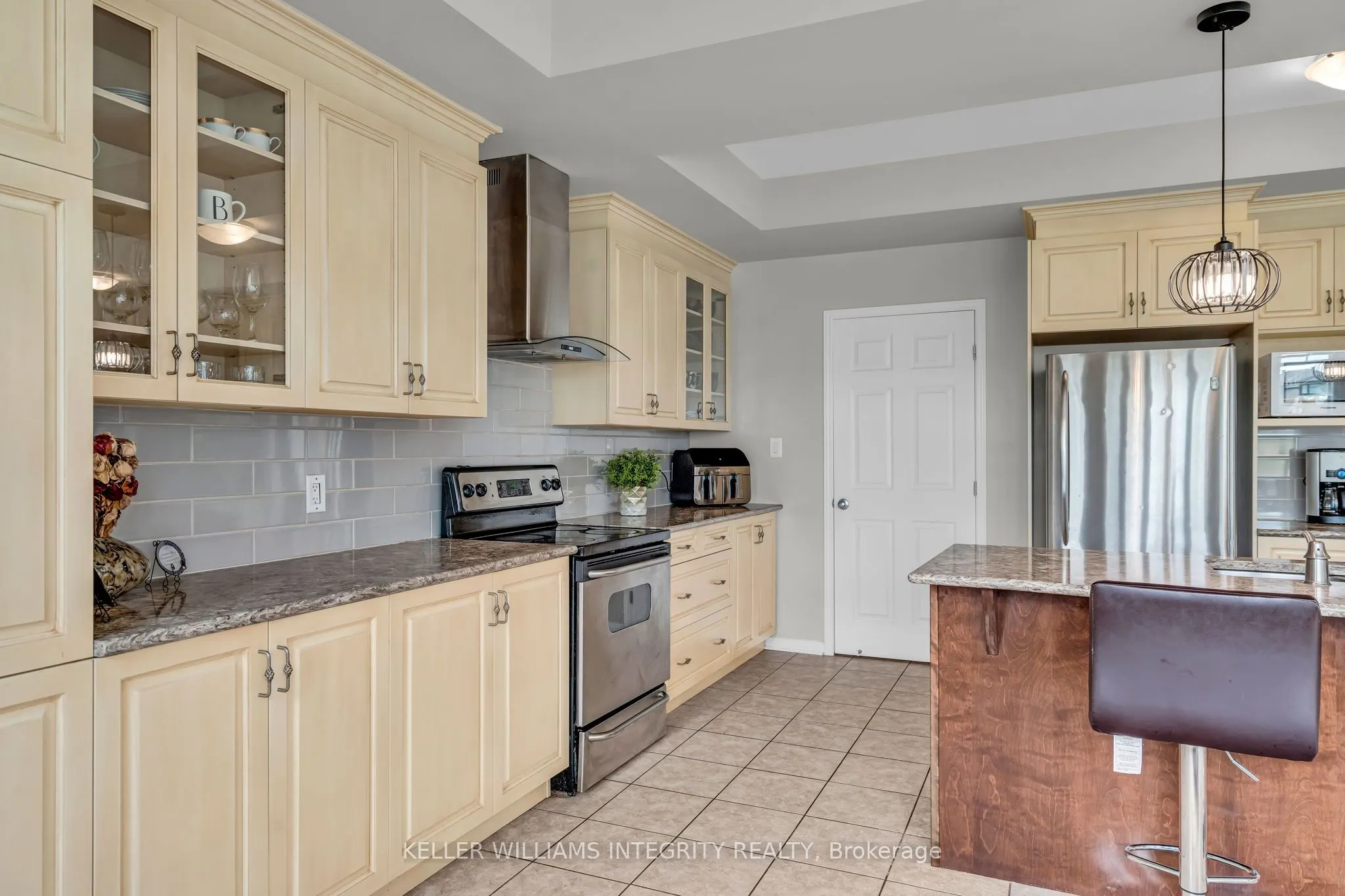 367 Andalusian Crescent