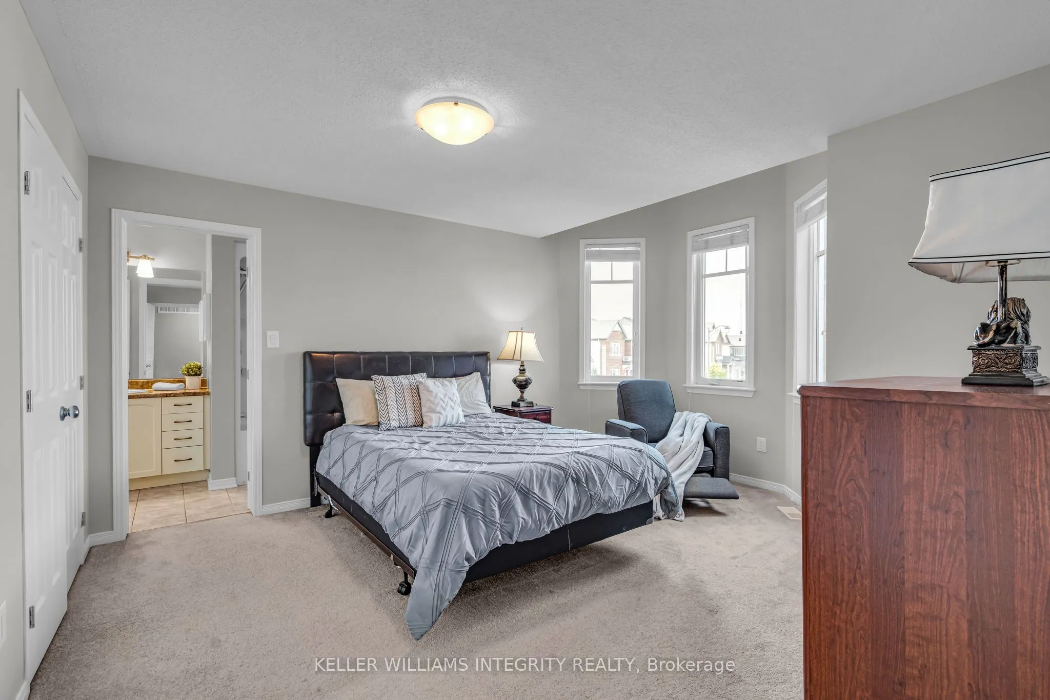 367 Andalusian Crescent