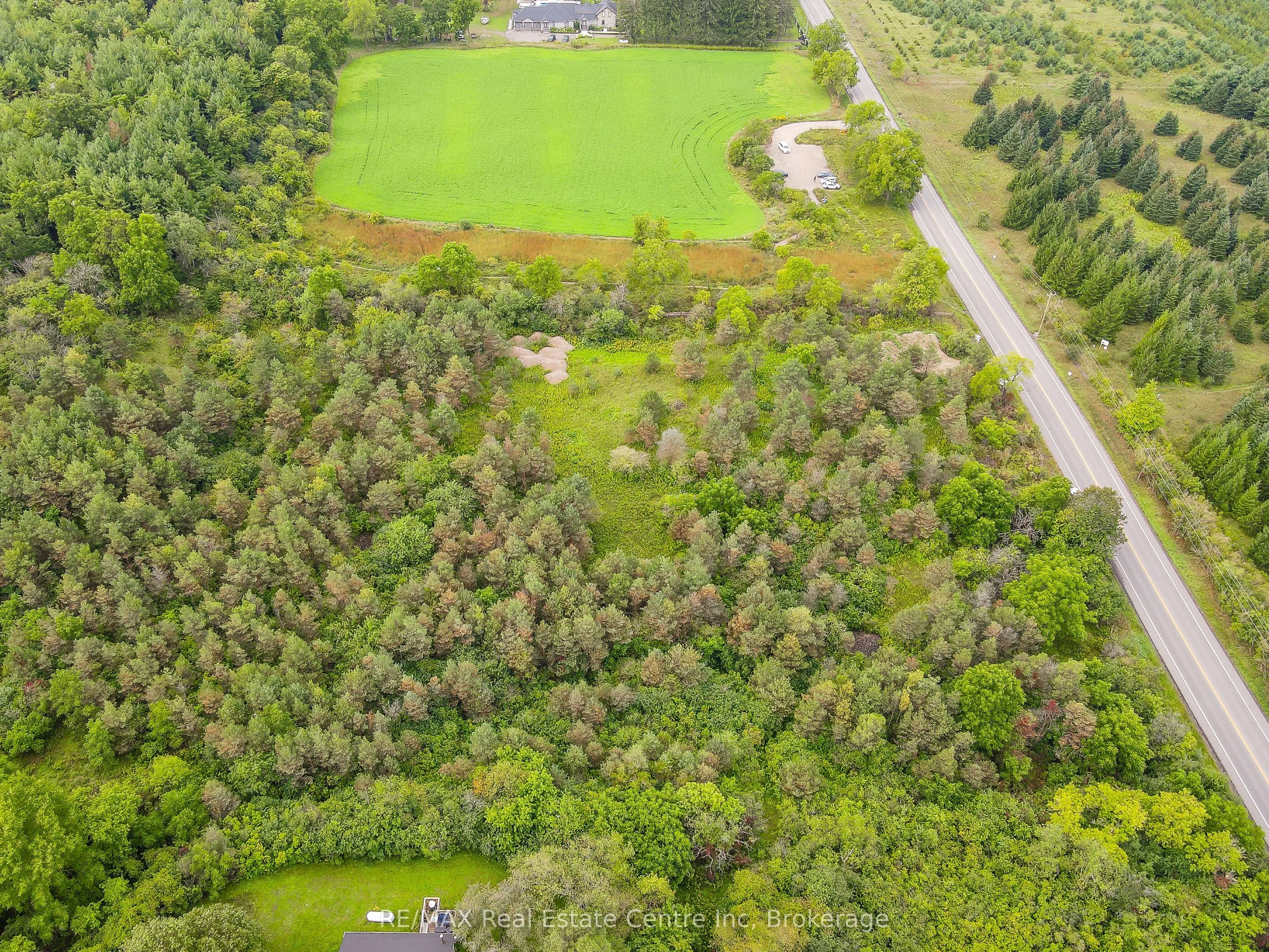 693 ARKELL Road