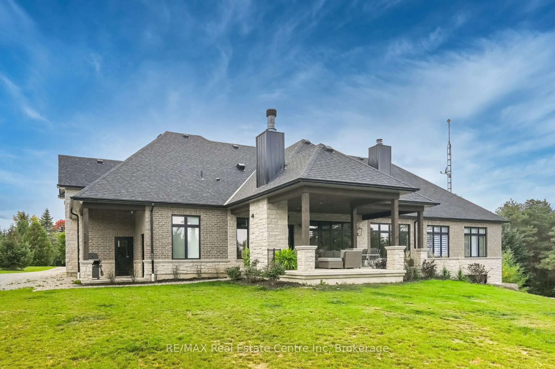 693 ARKELL Road
