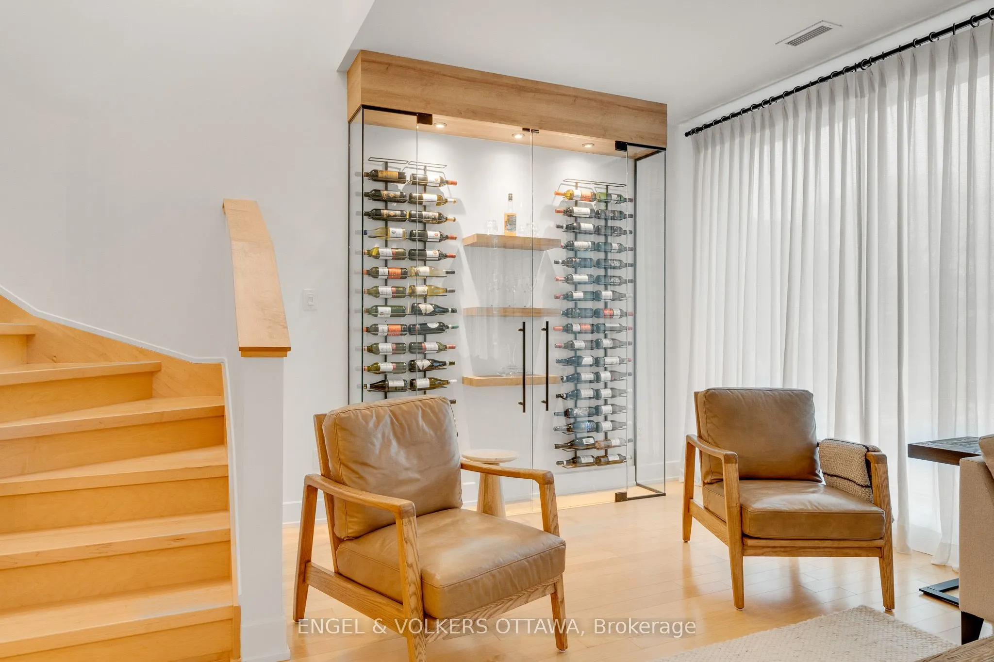 197 Lisgar Street #218