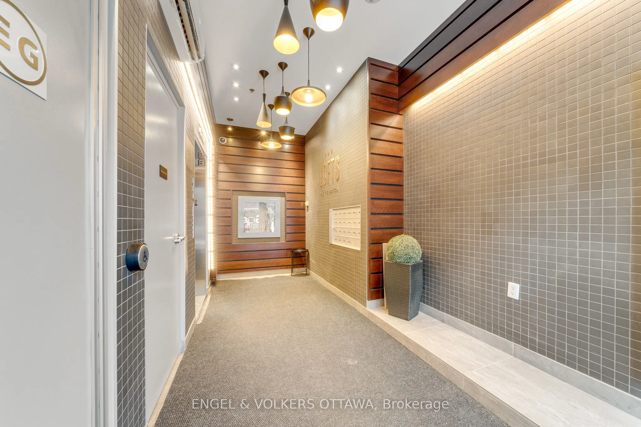 197 Lisgar Street #218