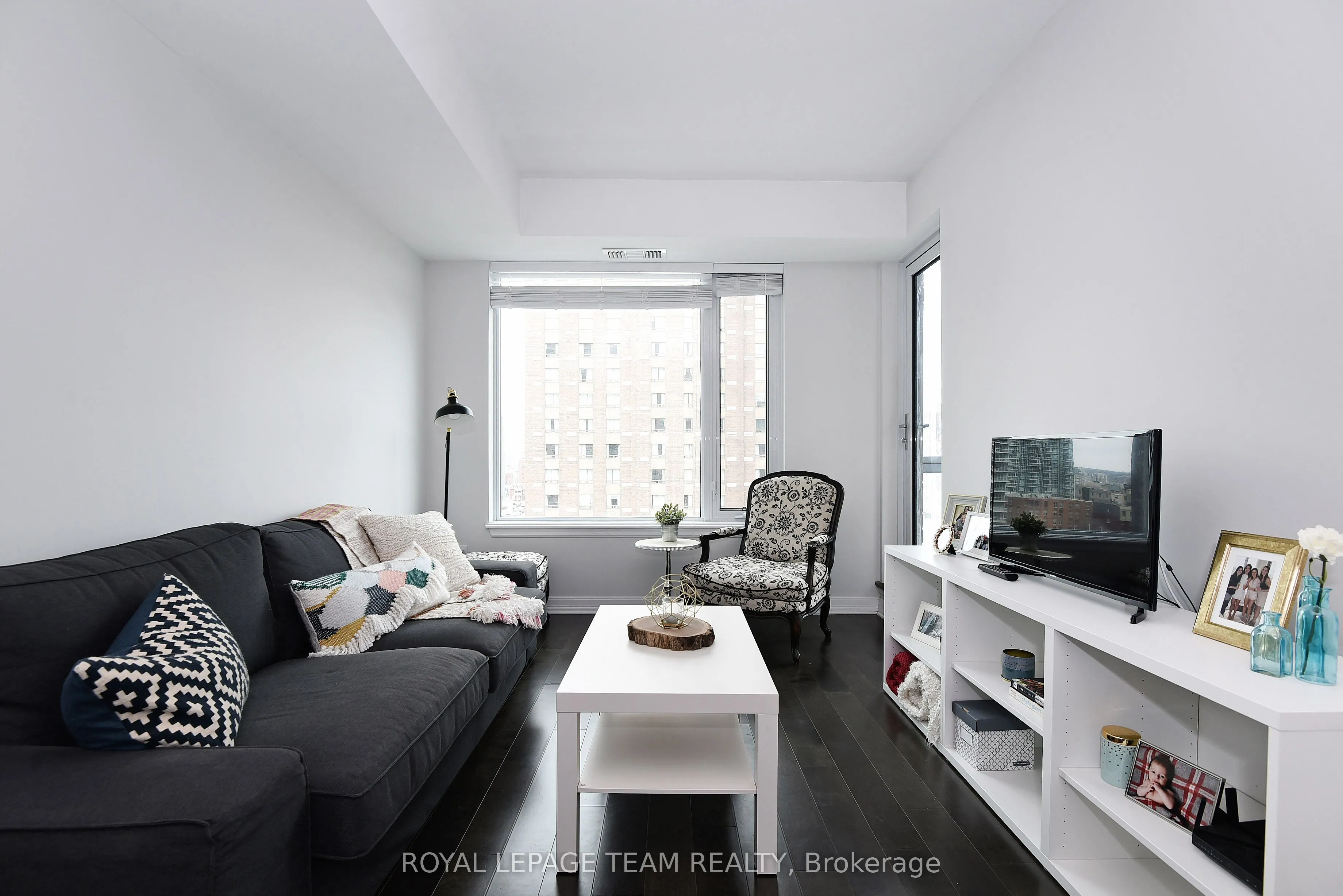 238 Besserer Street, #711