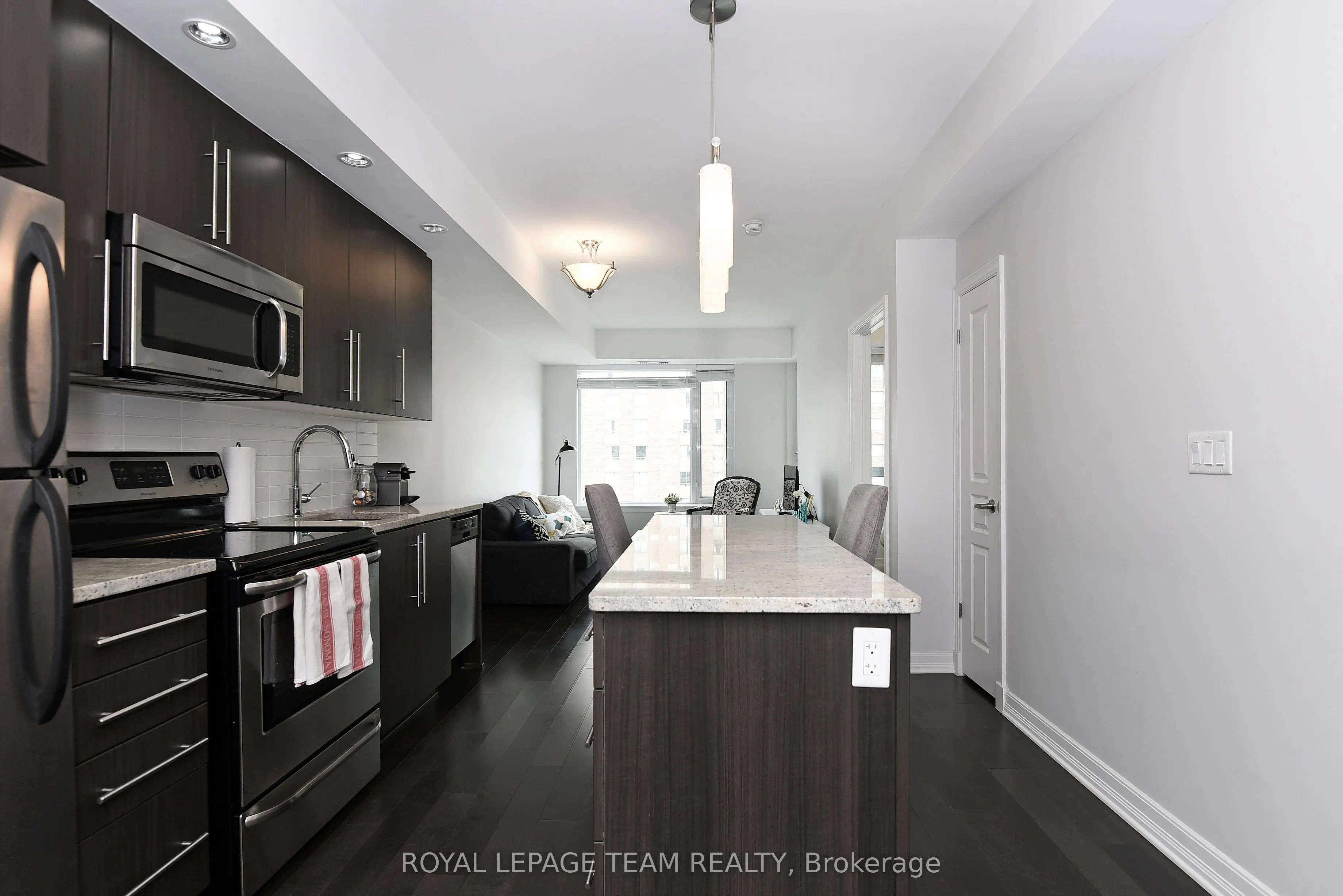 238 Besserer Street, #711