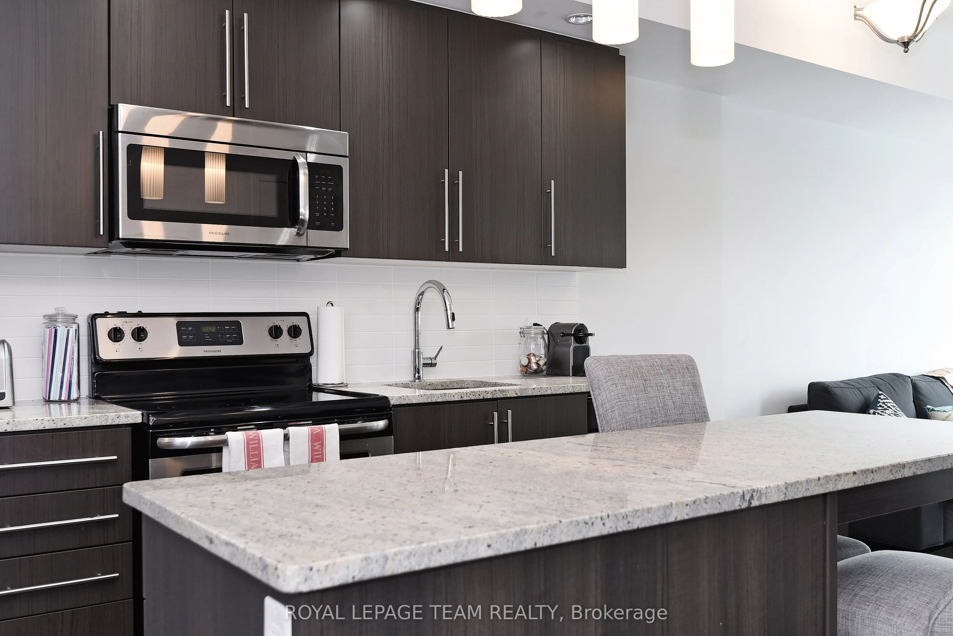 238 Besserer Street, #711