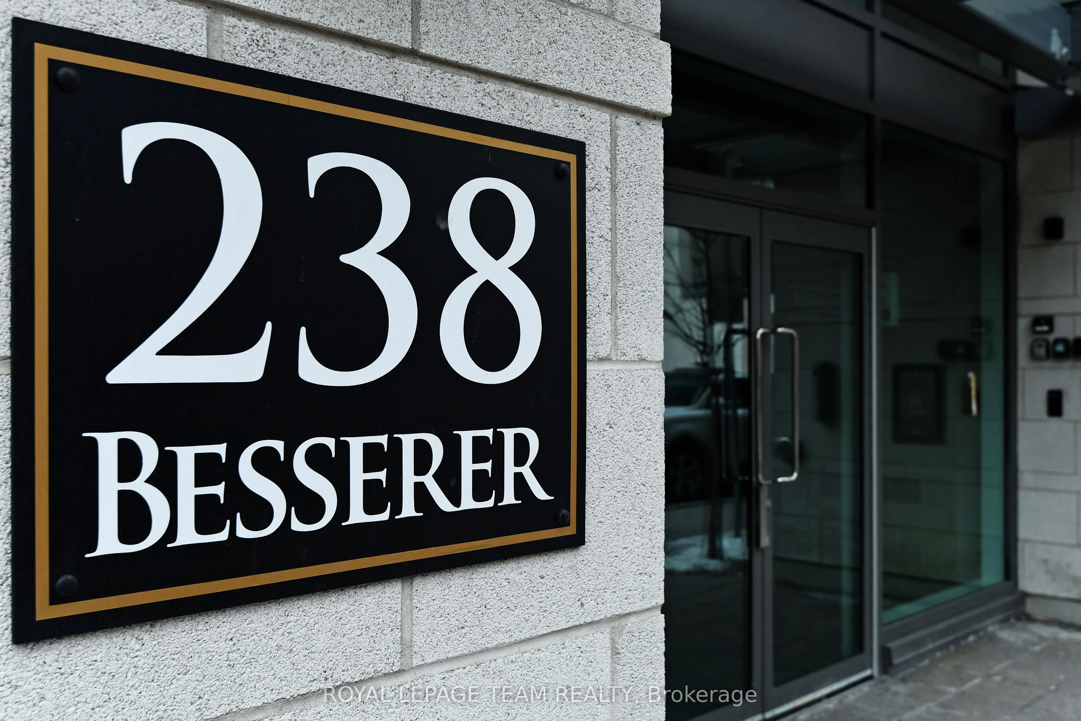 238 Besserer Street, #711
