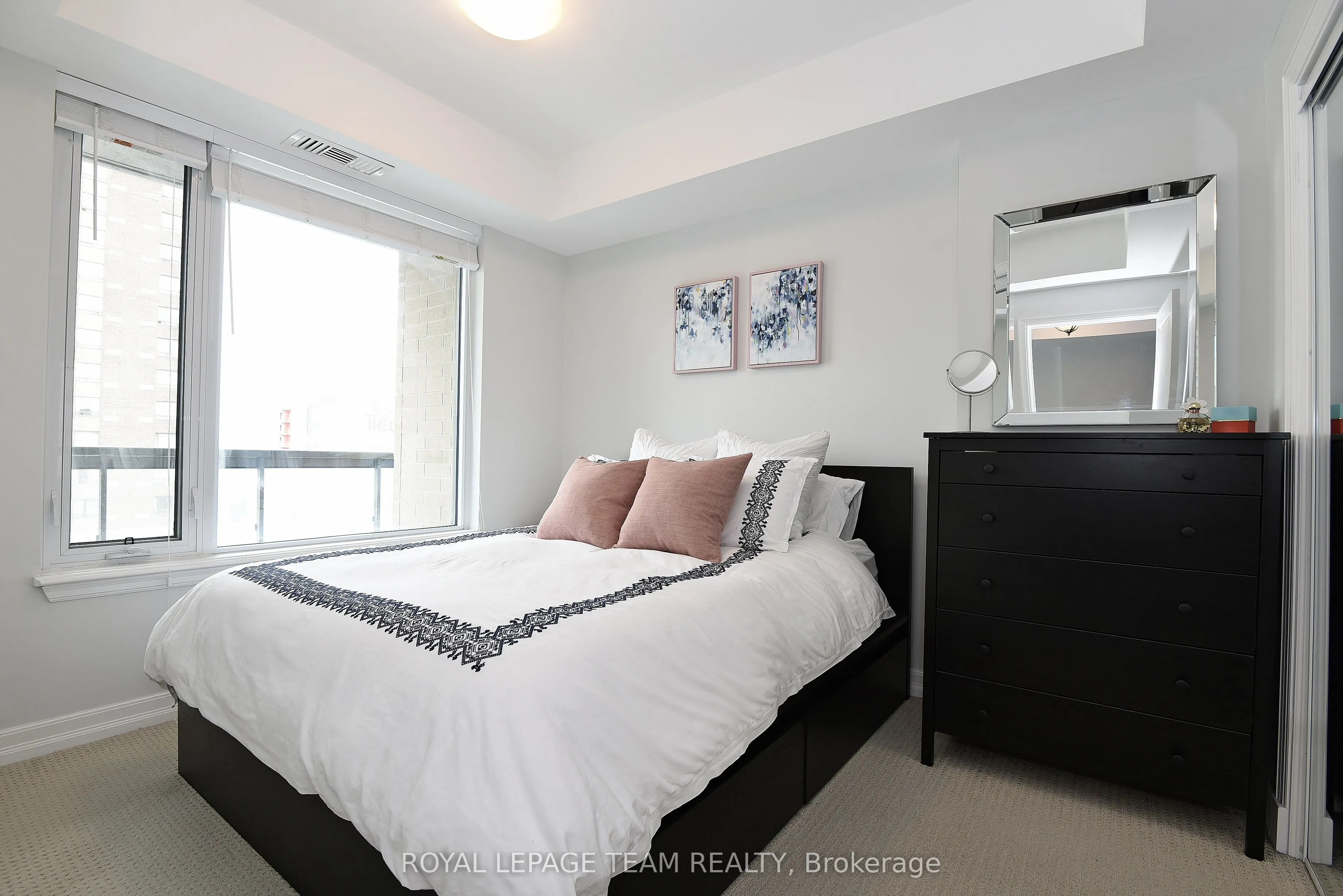 238 Besserer Street, #711