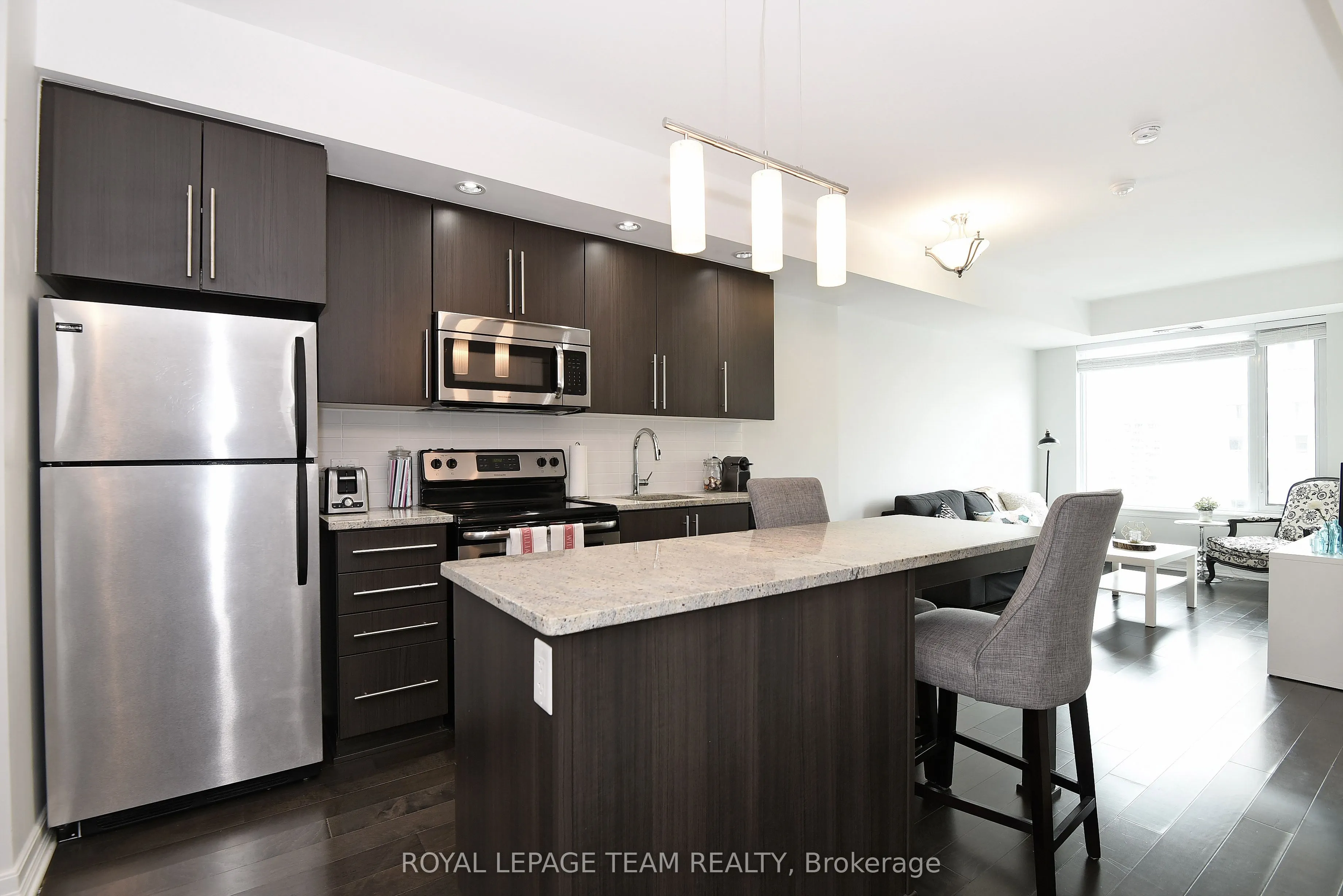 238 Besserer Street, #711