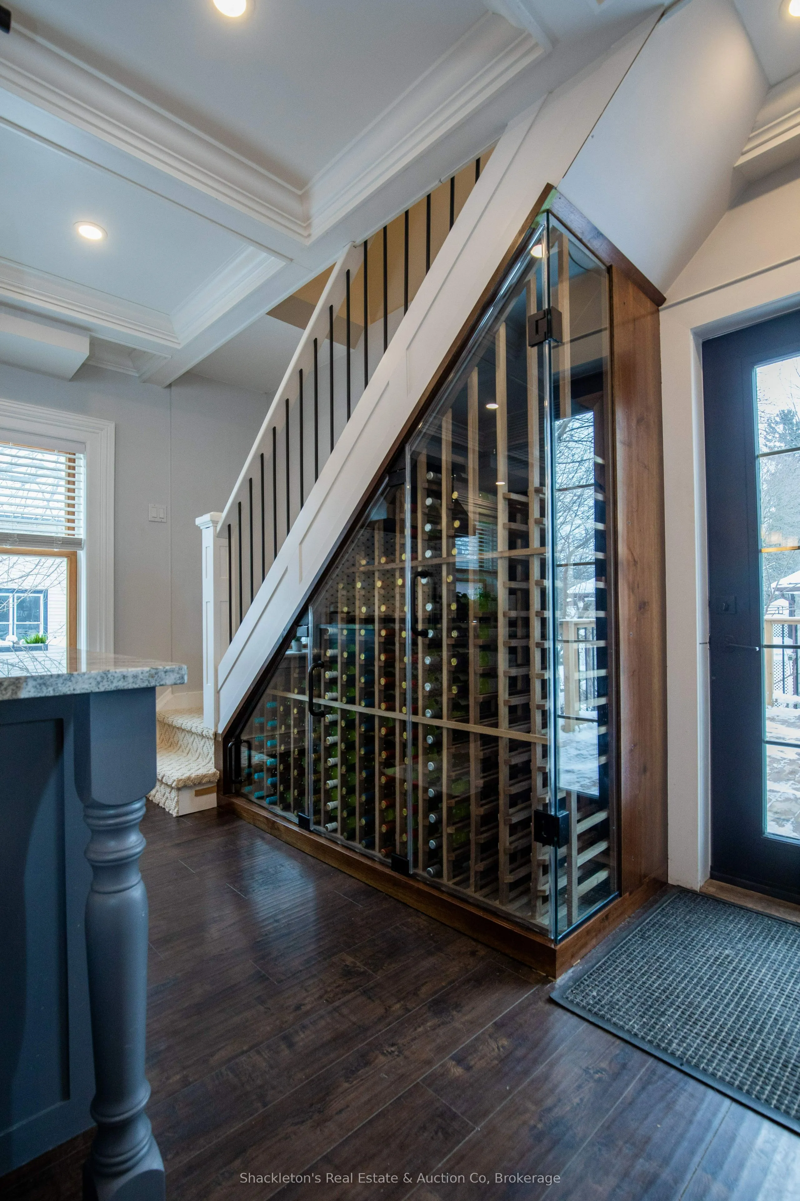 382 Queen Street E