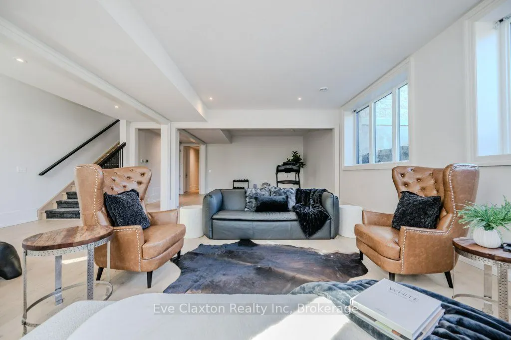 112 Heritage Lake Drive