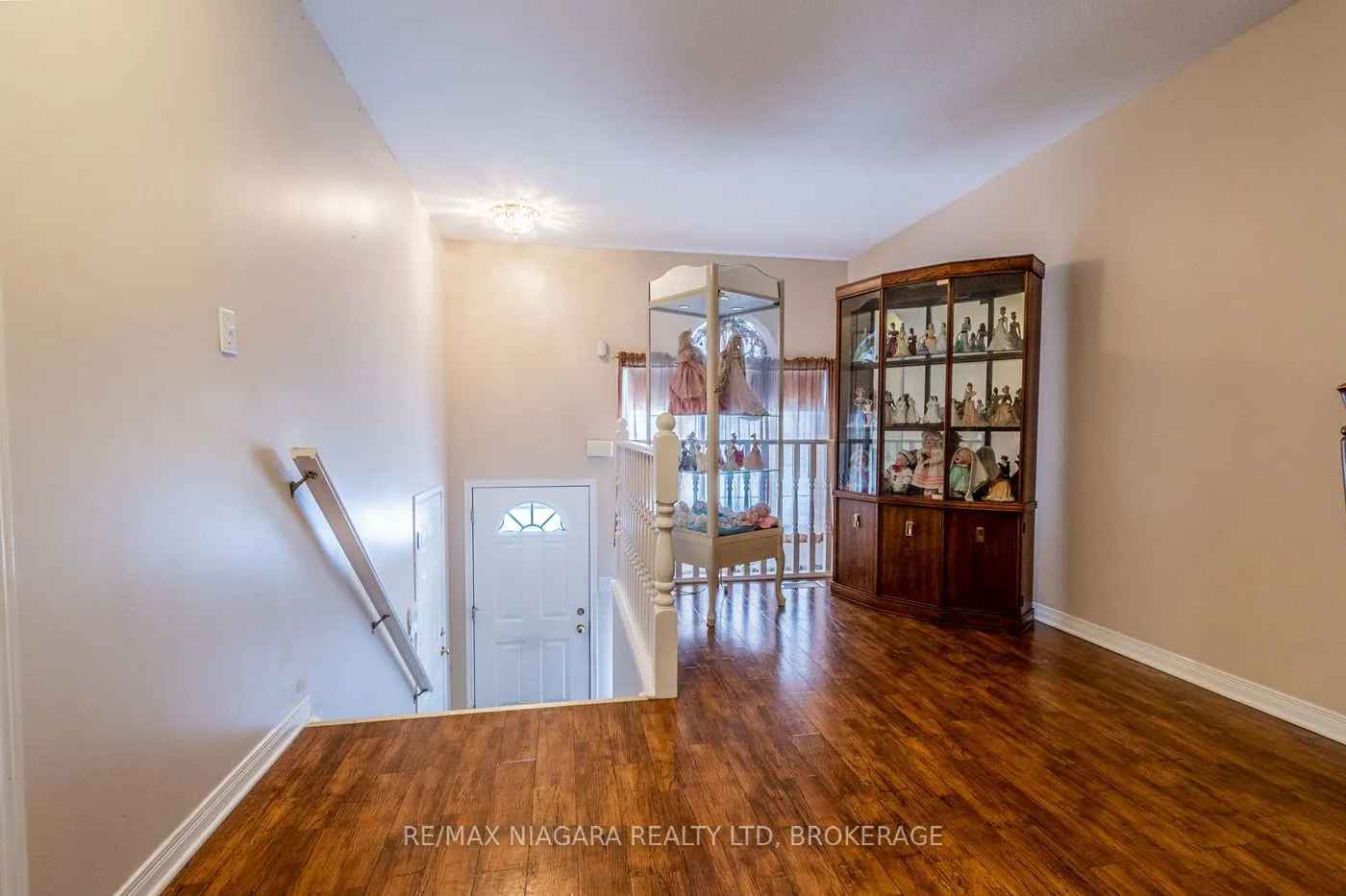 14 JENNIFER Crescent