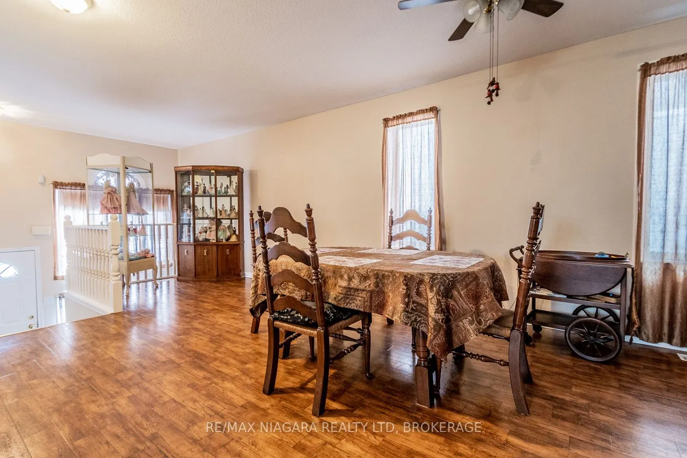 14 JENNIFER Crescent