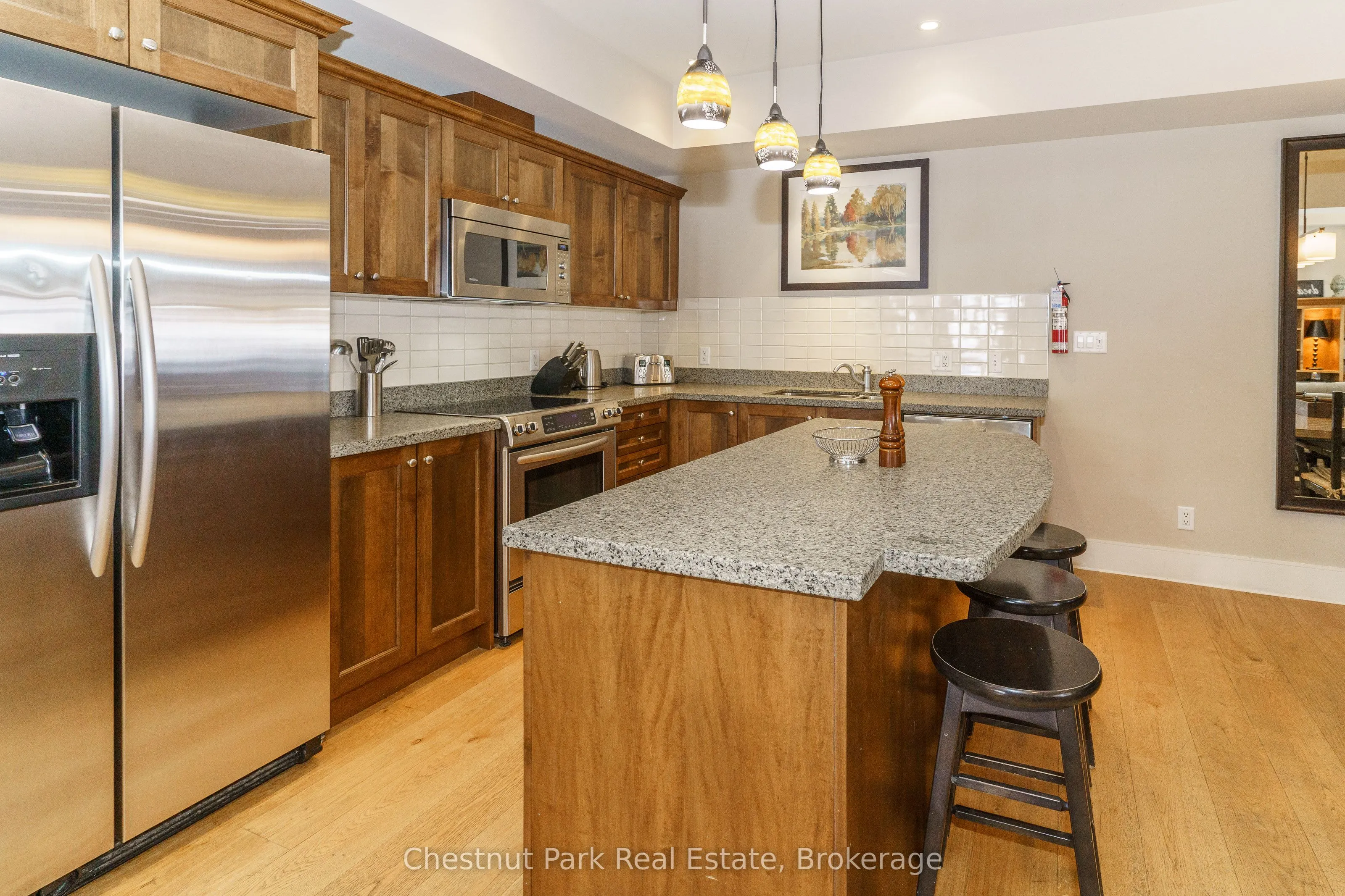101 GLEN ABBEY Way #3