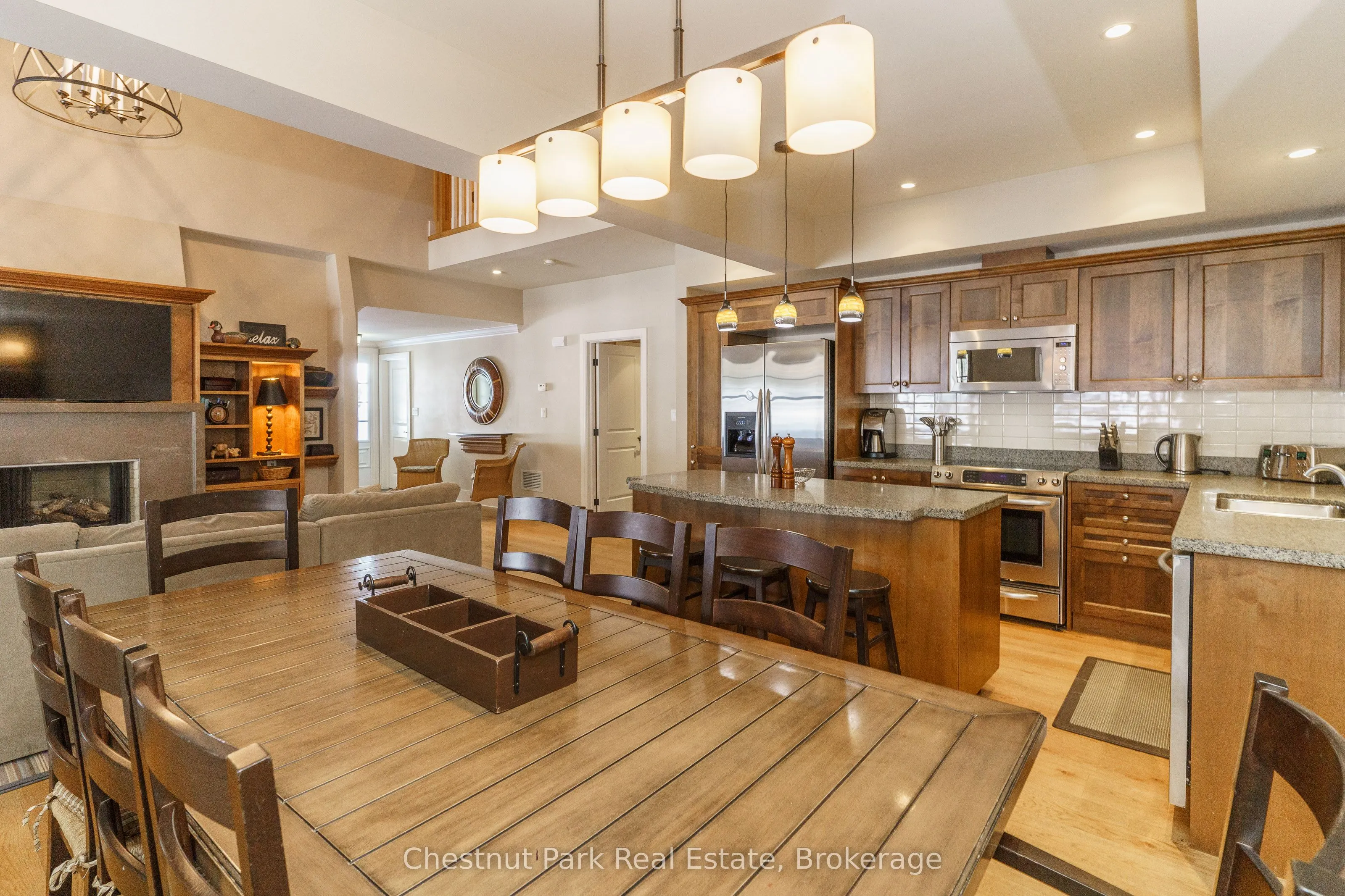 101 GLEN ABBEY Way #3