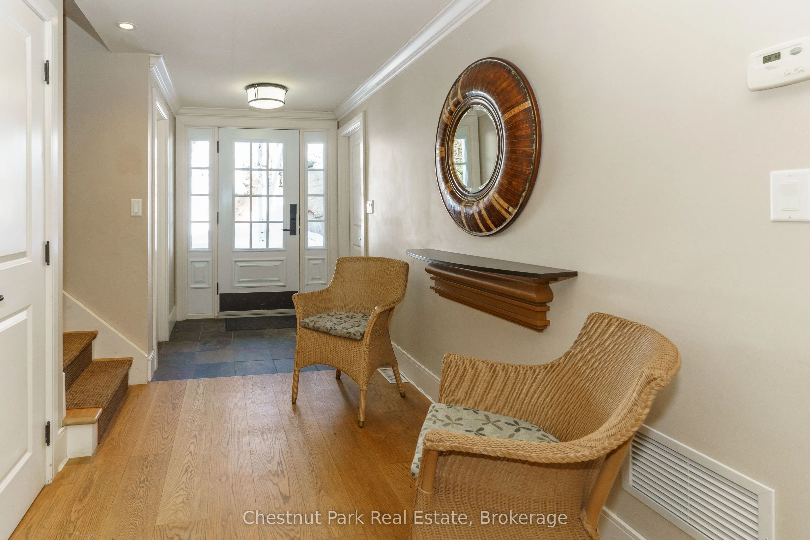 101 GLEN ABBEY Way #3