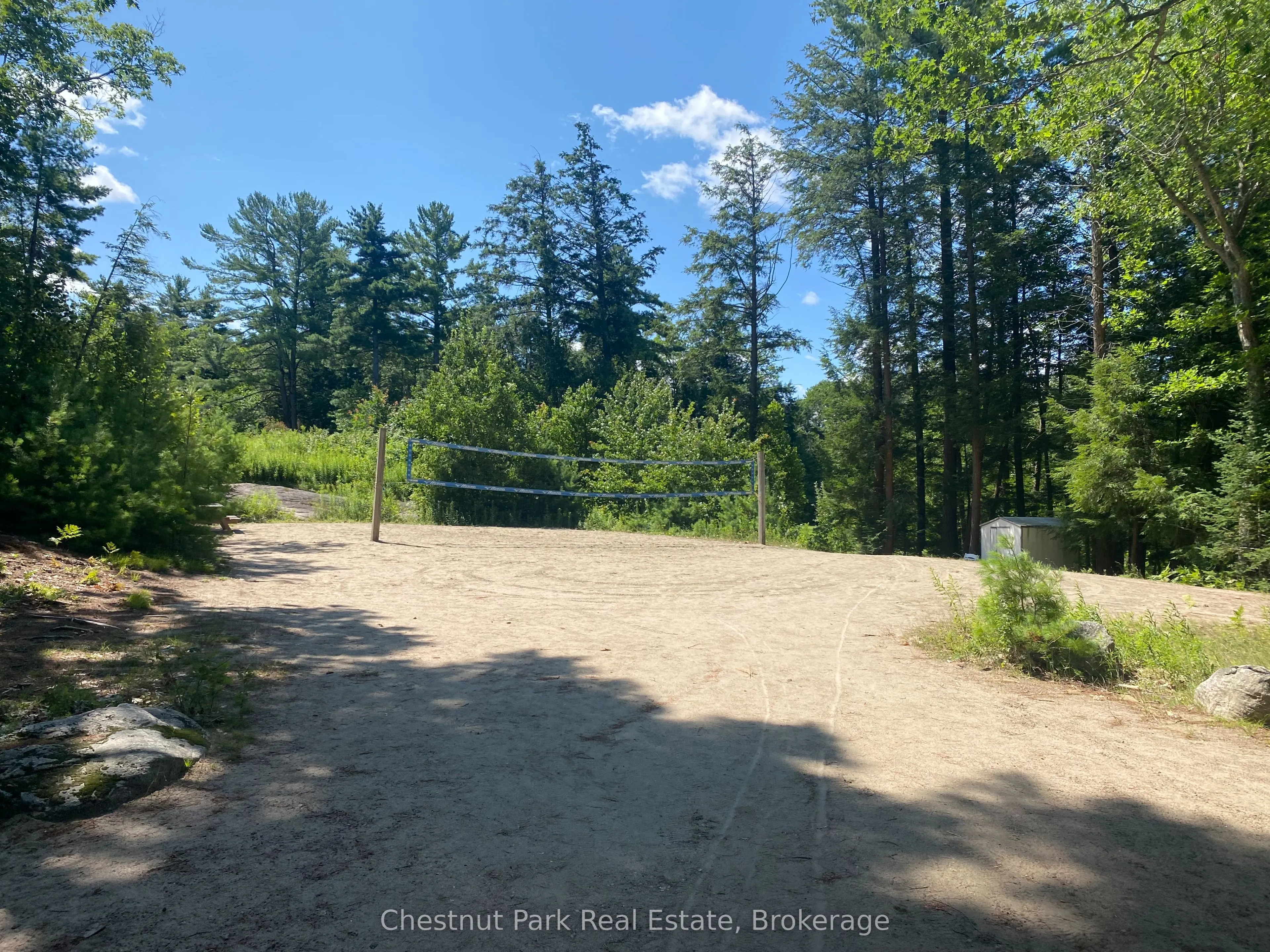 101 GLEN ABBEY Way #3