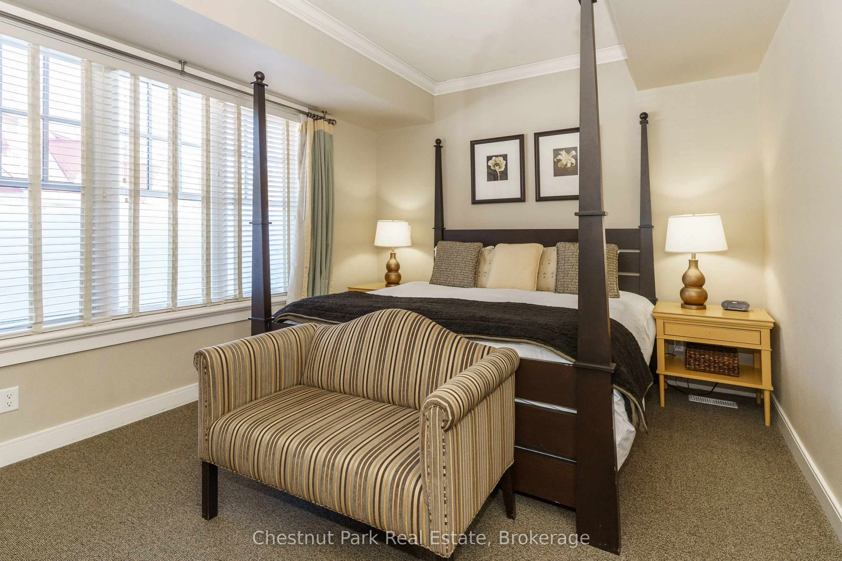 101 GLEN ABBEY Way #3