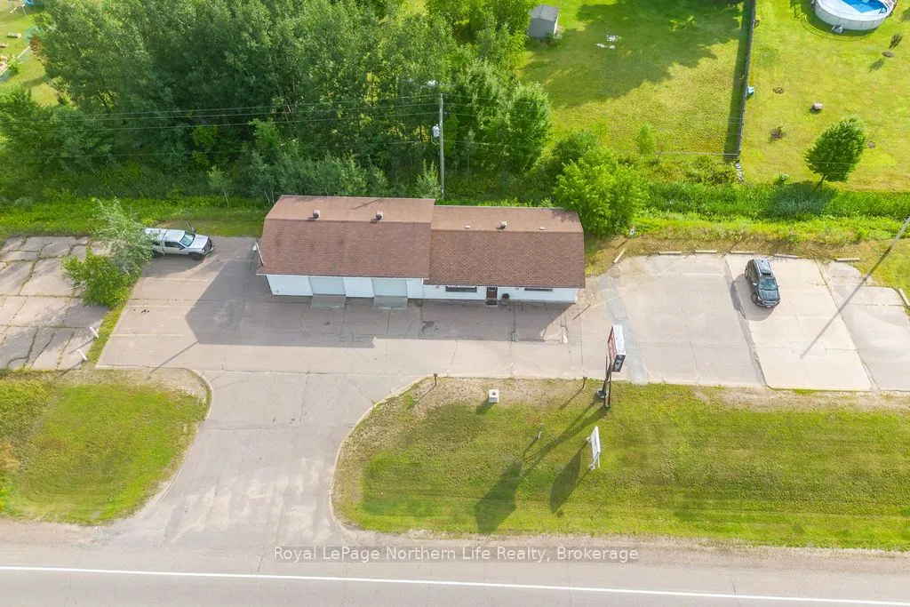 2427 Petawawa Boulevard
