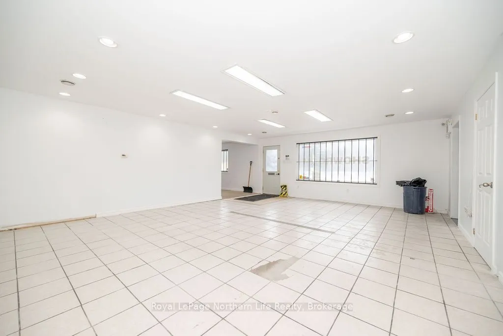 2427 Petawawa Boulevard