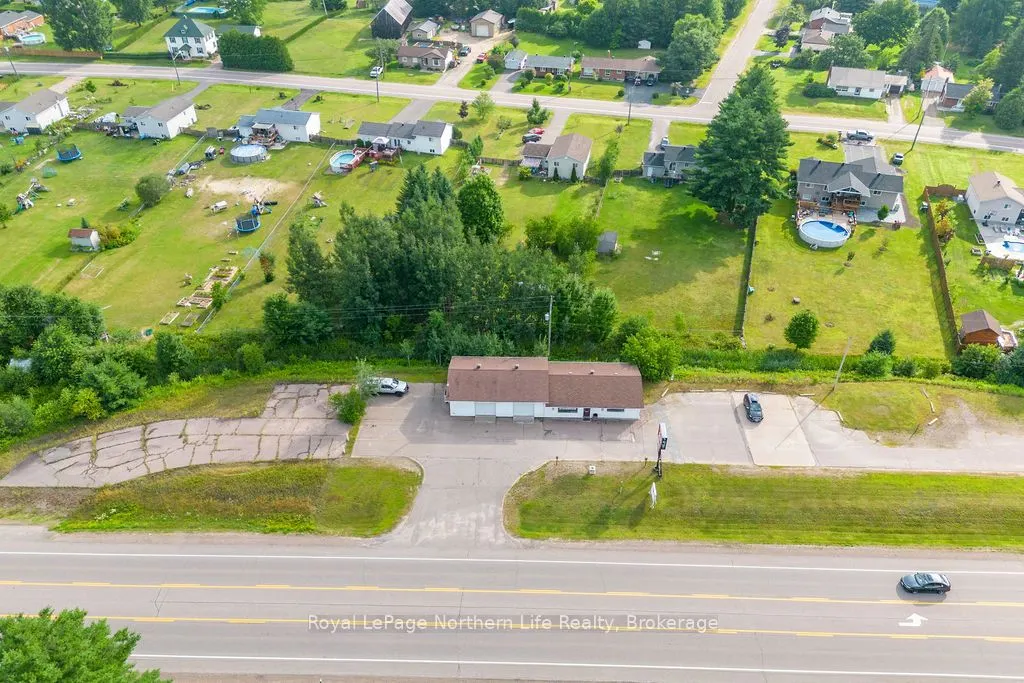 2427 Petawawa Boulevard