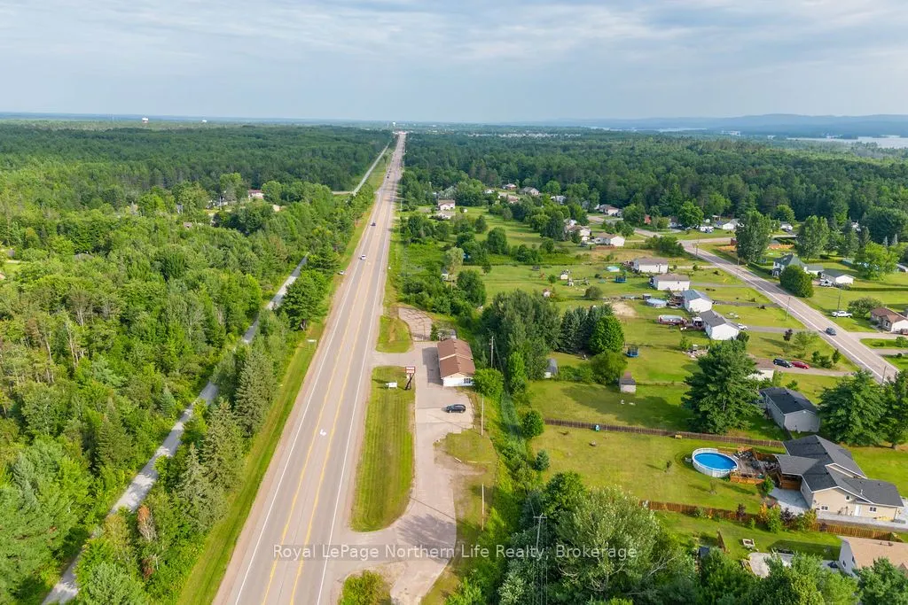 2427 Petawawa Boulevard