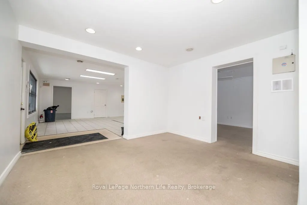2427 Petawawa Boulevard