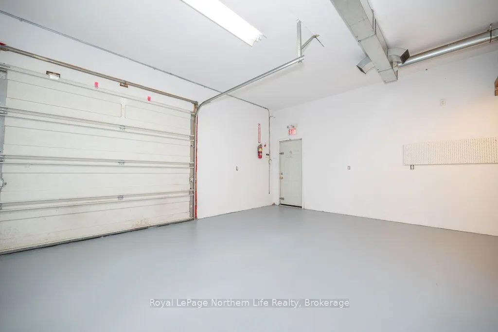 2427 Petawawa Boulevard