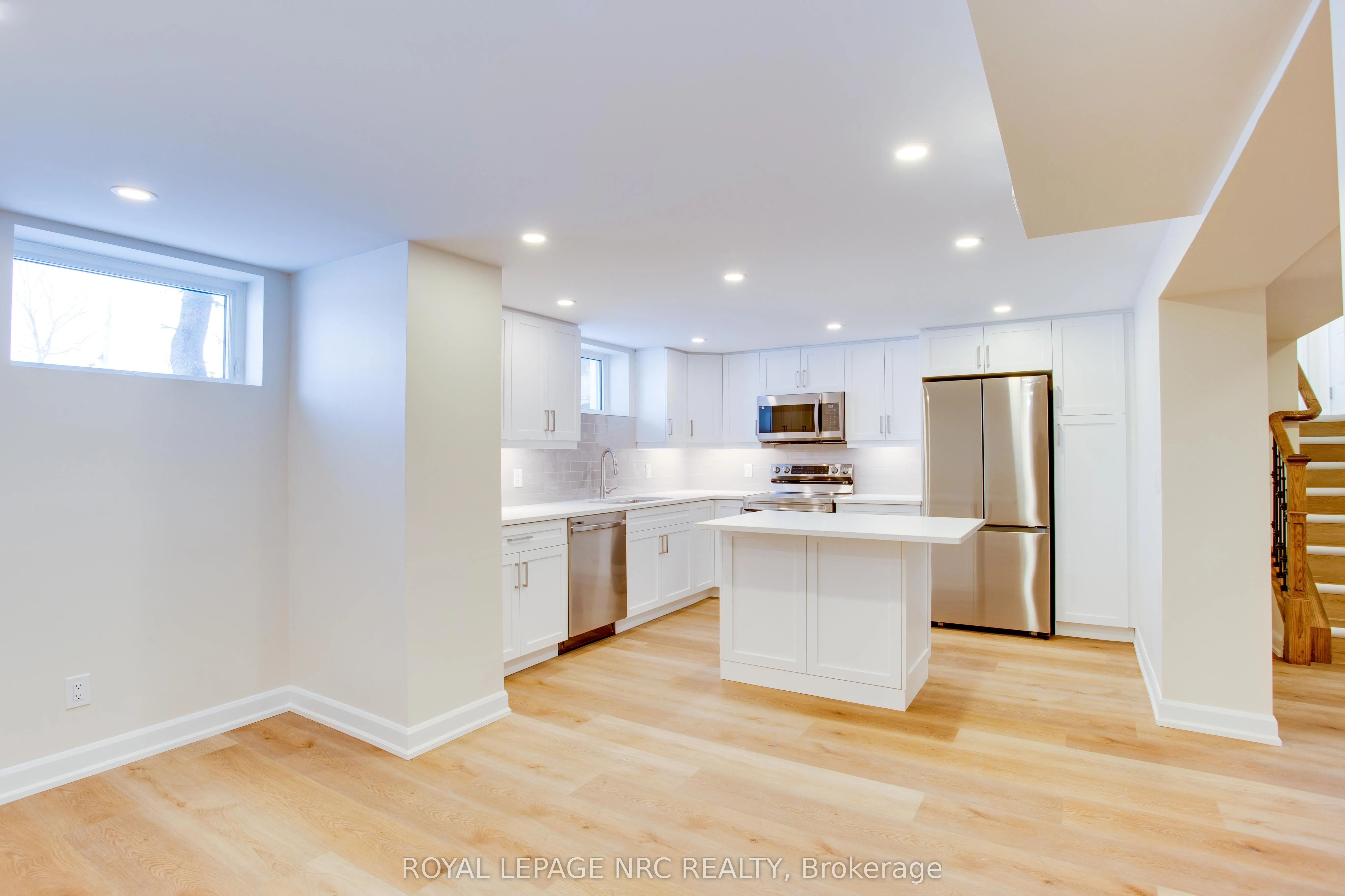 138 Catherine Street #LOWER